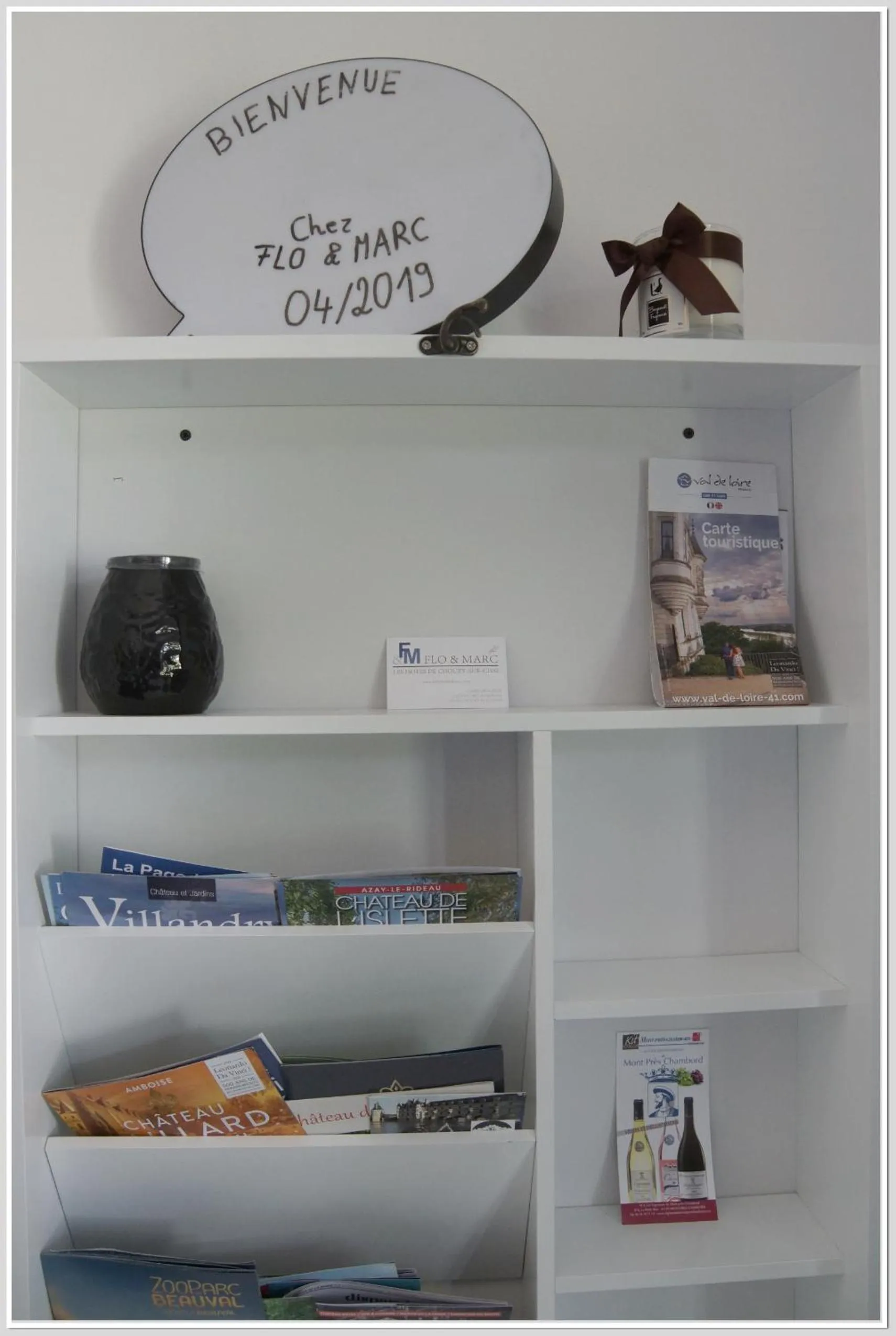 Decorative detail in Chez Flo et Marc