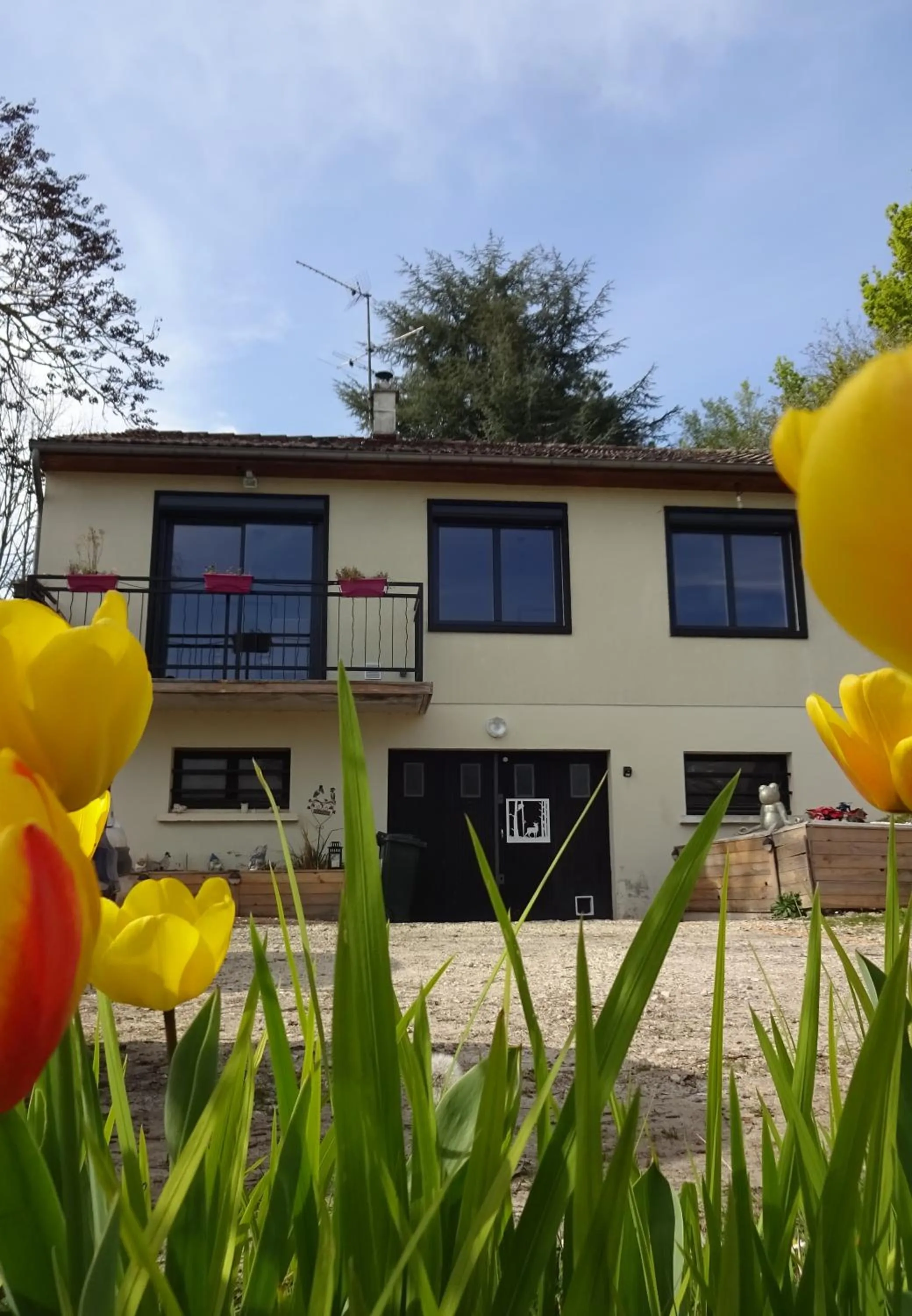 Property building in Chez Flo et Marc