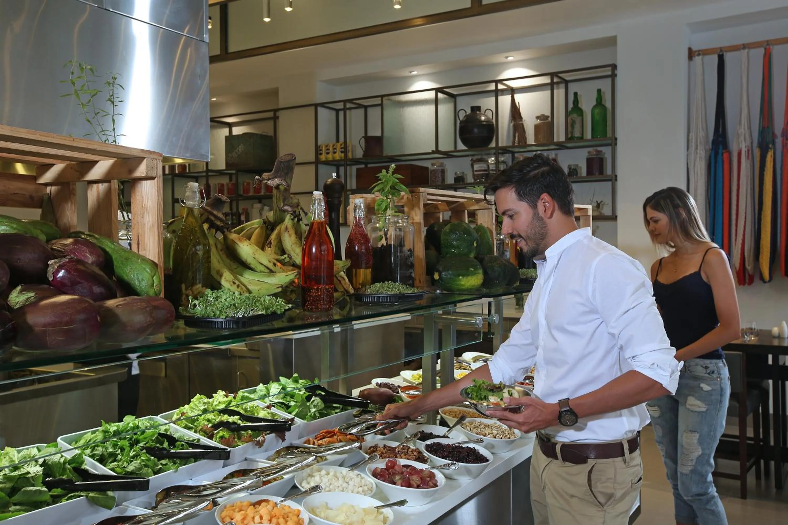 Restaurant/places to eat in Real Intercontinental Metrocentro Managua by IHG