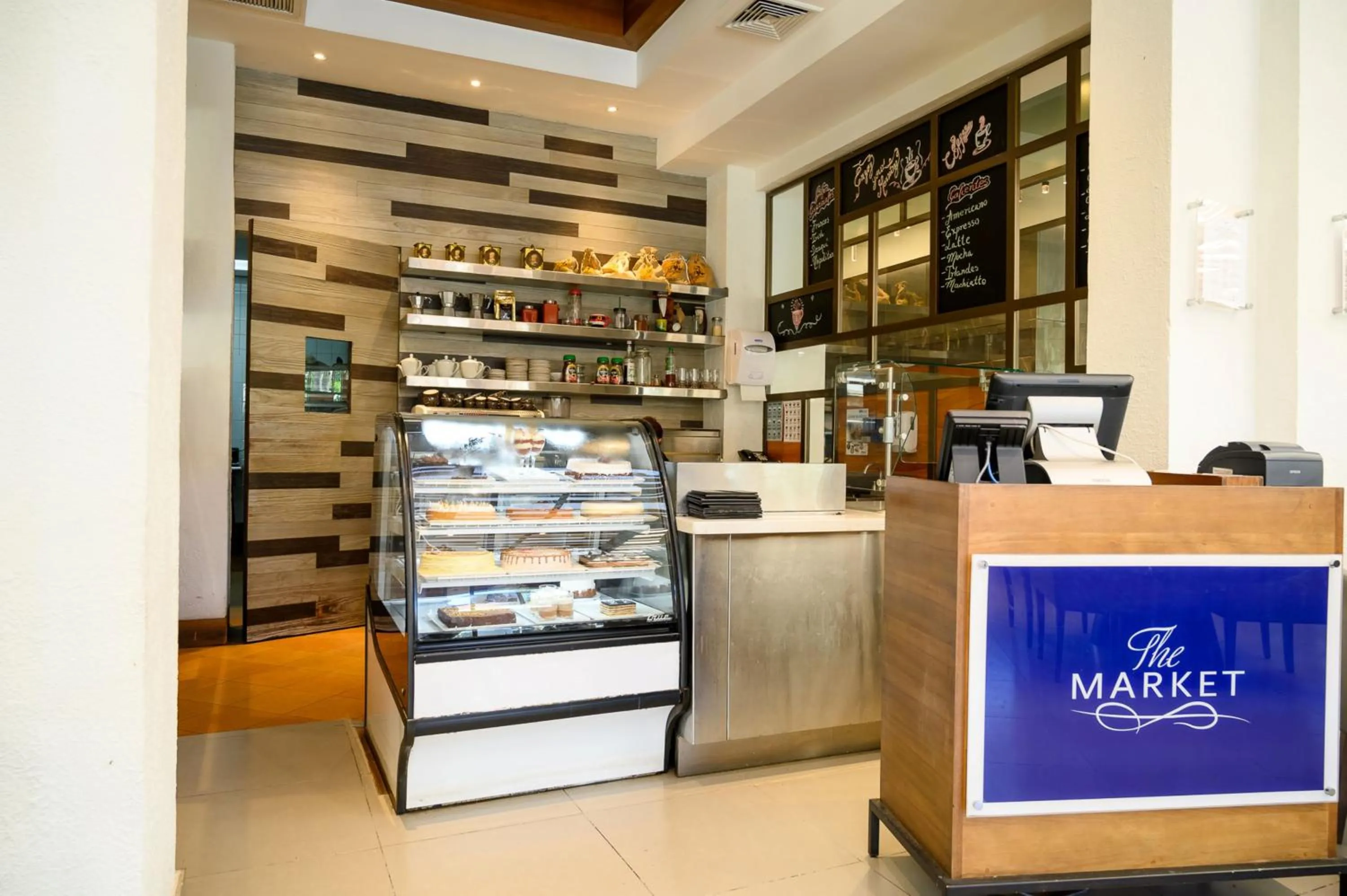 Restaurant/places to eat in Real Intercontinental Metrocentro Managua by IHG