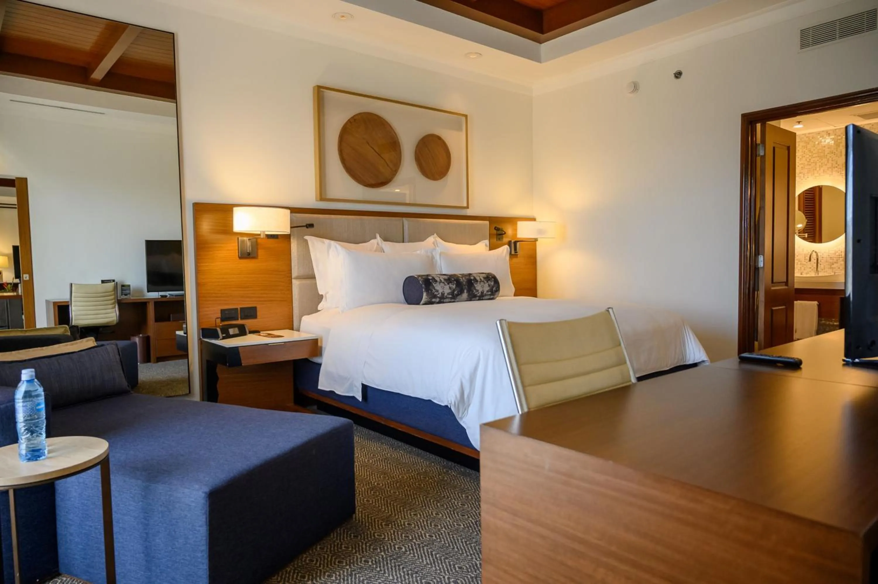 Photo of the whole room, Bed in Real Intercontinental Metrocentro Managua by IHG