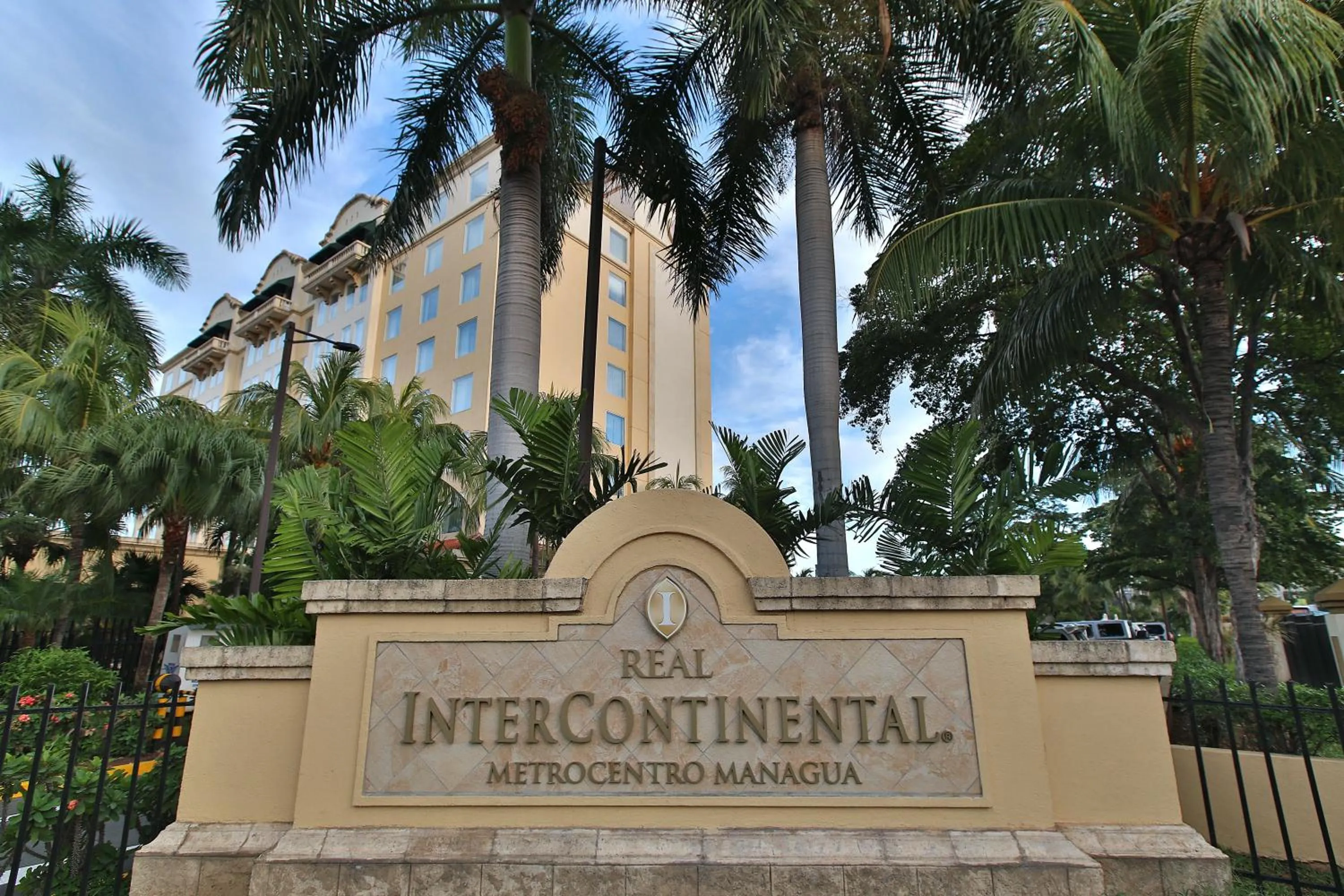 Property building in Real Intercontinental Metrocentro Managua by IHG