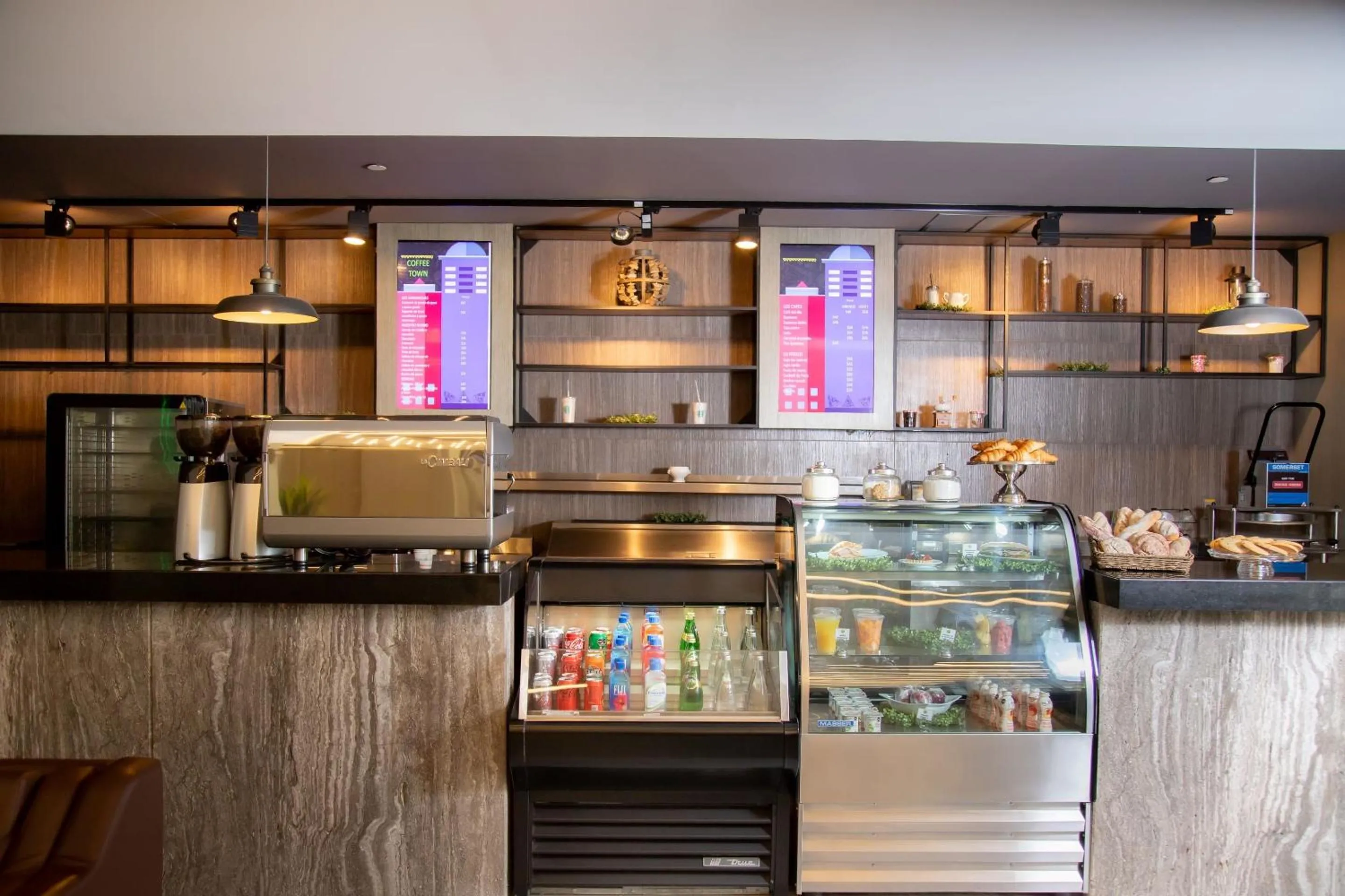 Coffee/tea facilities in Camino Real Fashion Drive Monterrey