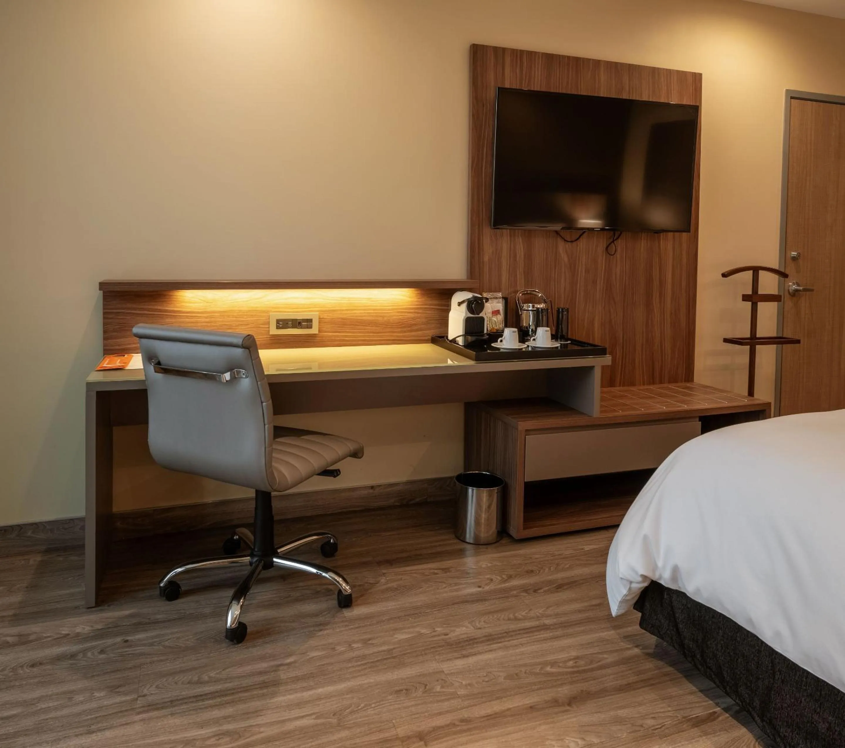 Bedroom, Bed in Camino Real Fashion Drive Monterrey