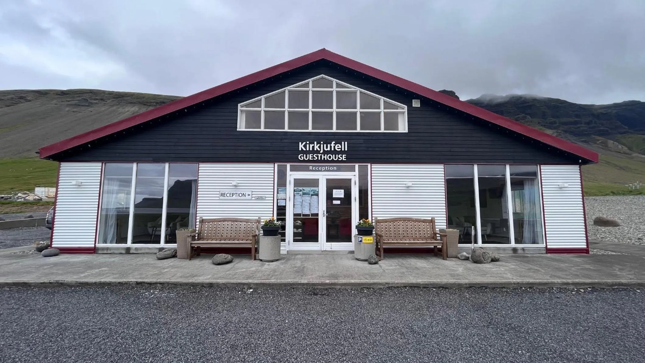 Facade/entrance in Kirkjufell Guesthouse and Apartments