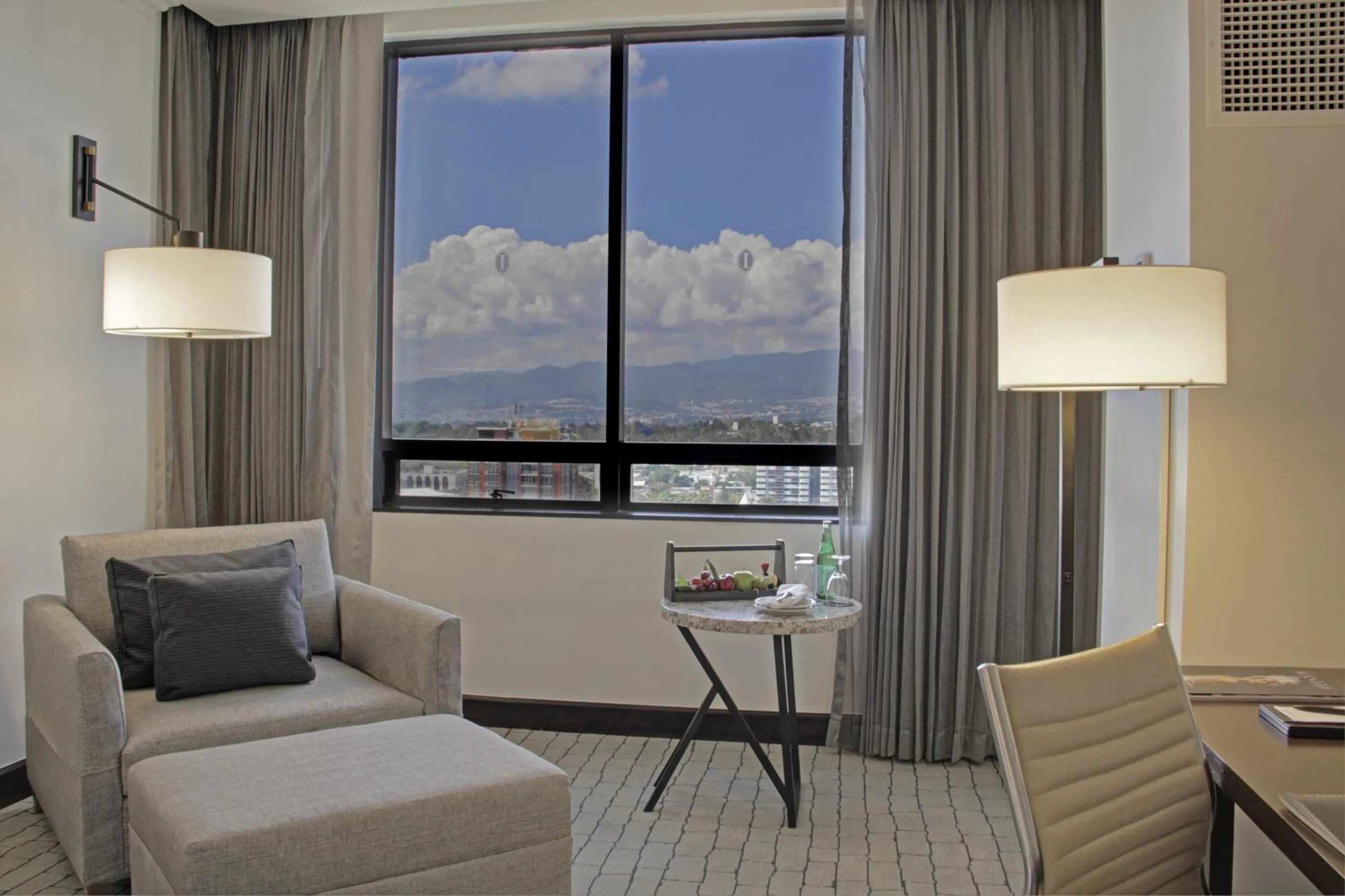 Photo of the whole room in Intercontinental Real Guatemala by IHG