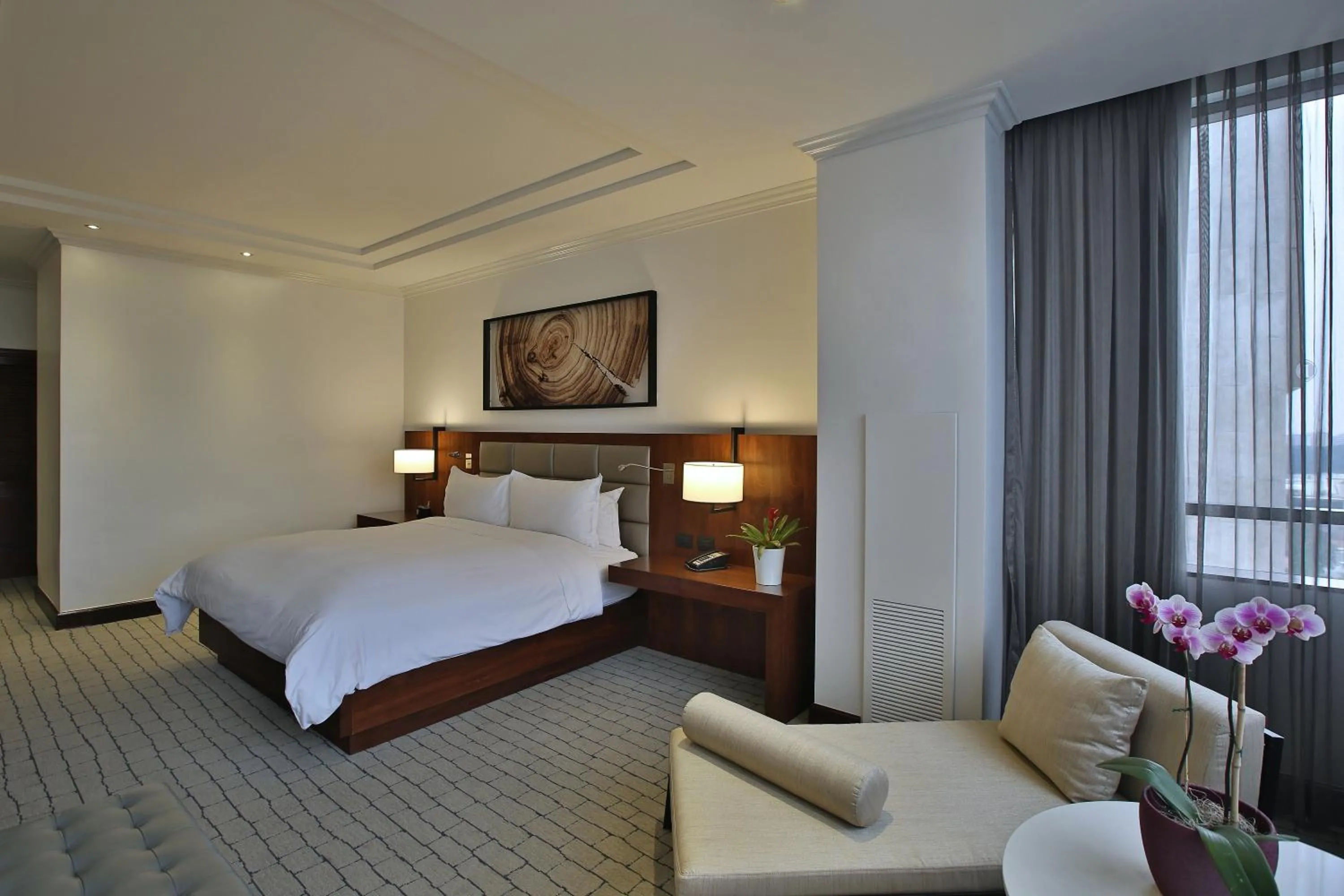 Photo of the whole room, Bed in Intercontinental Real Guatemala by IHG