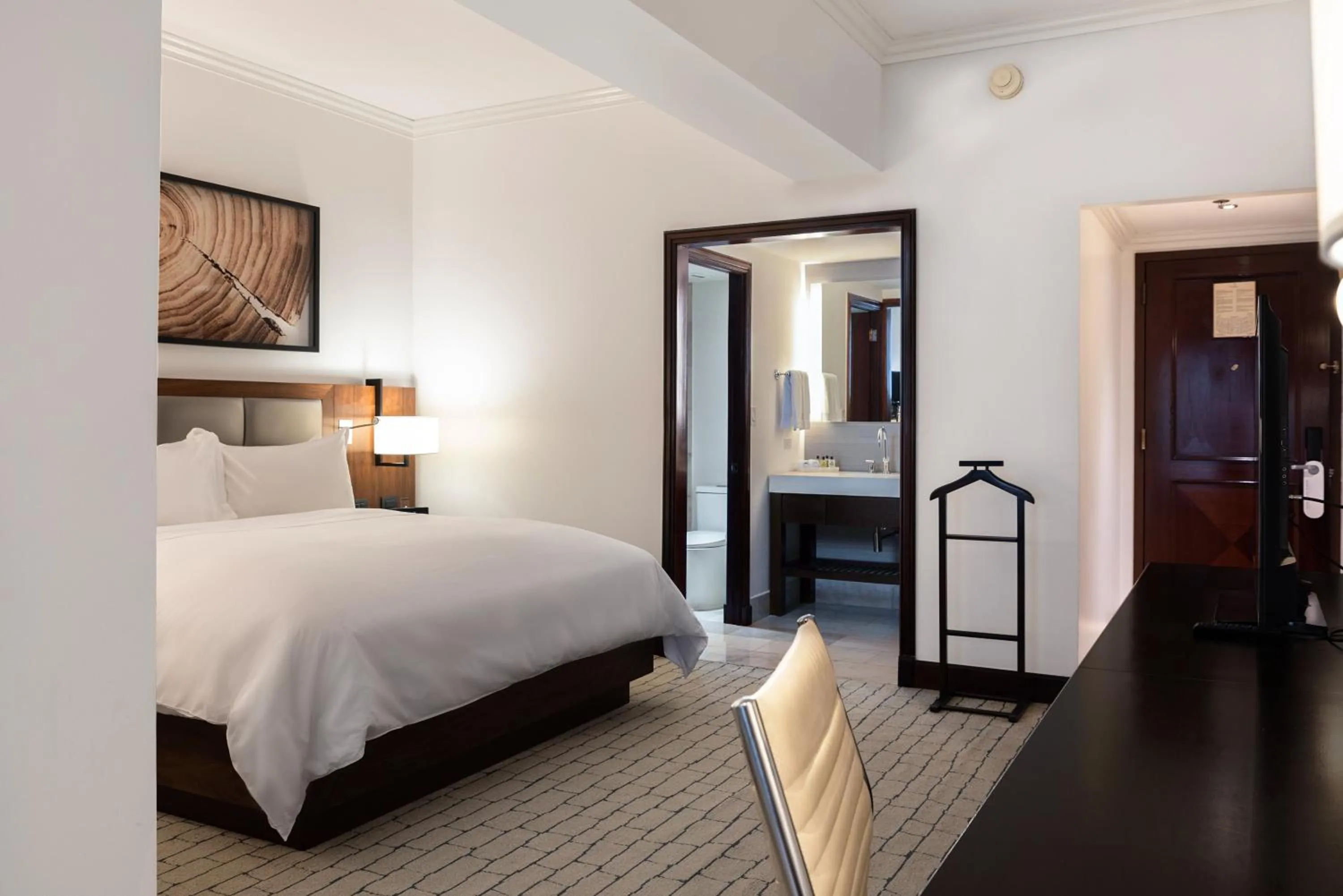 Photo of the whole room, Bed in Intercontinental Real Guatemala by IHG