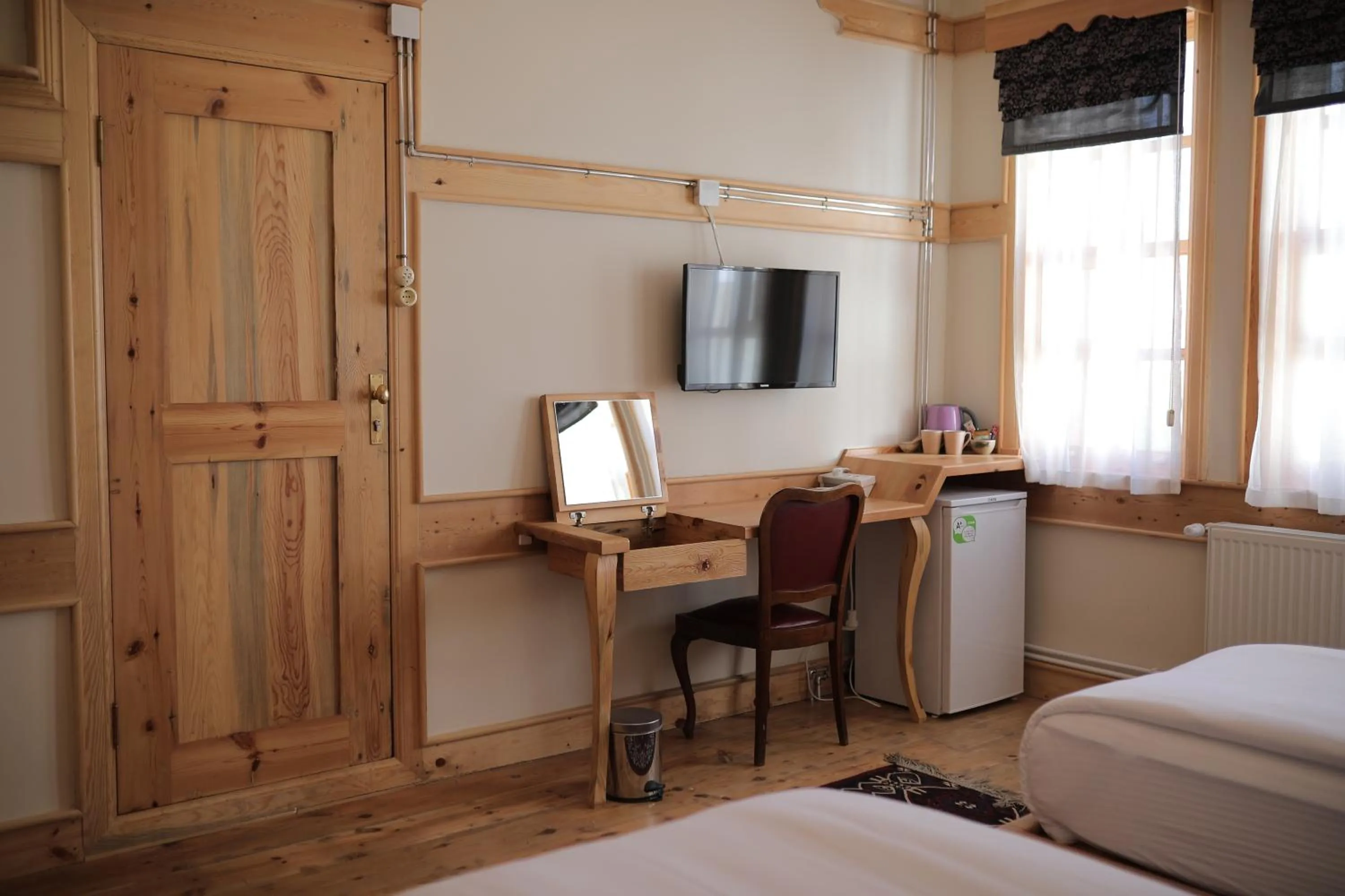 Decorative detail, Bed in Melekli Konak