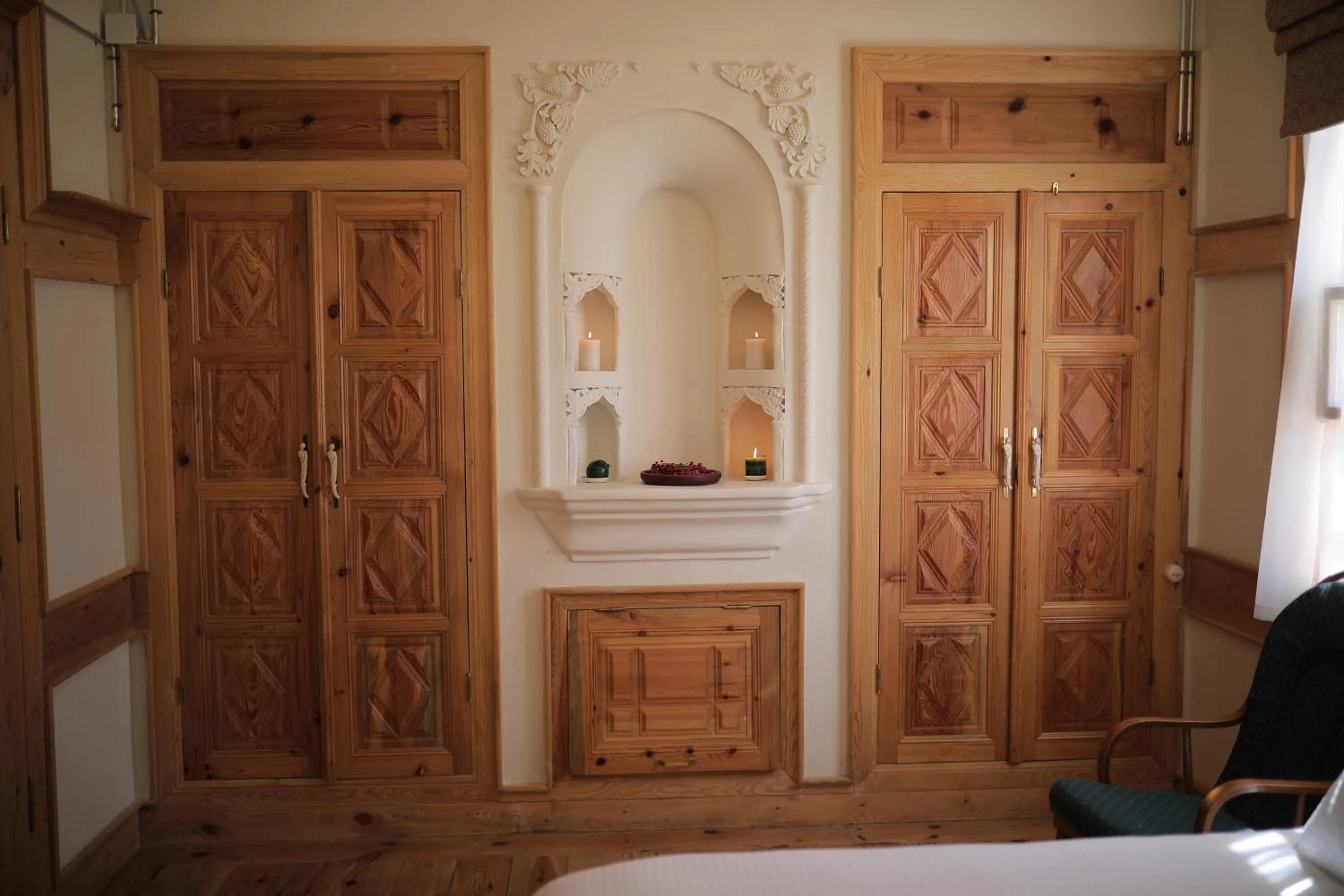 Decorative detail in Melekli Konak