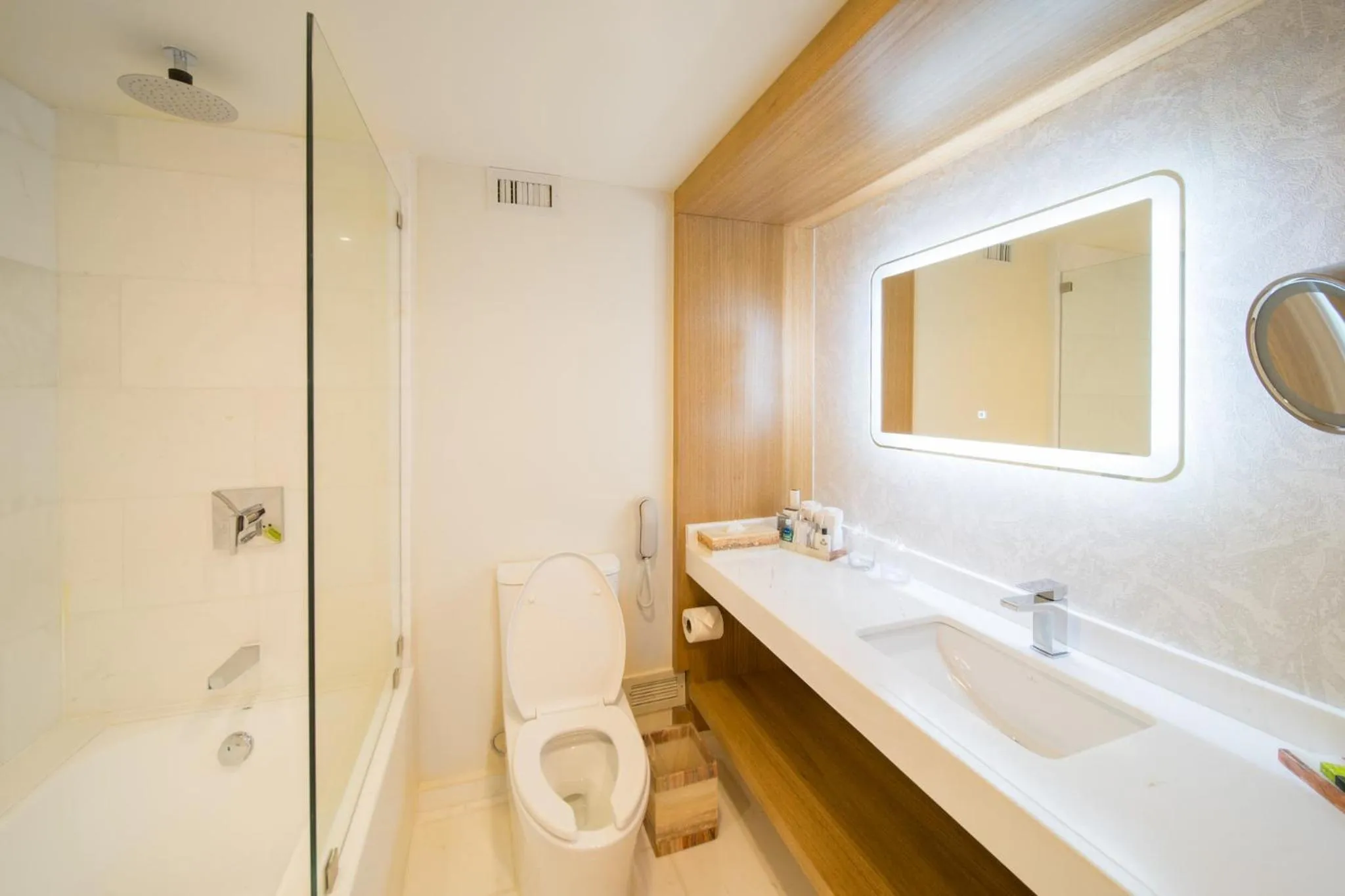Bathroom in Real Intercontinental San Salvador by IHG