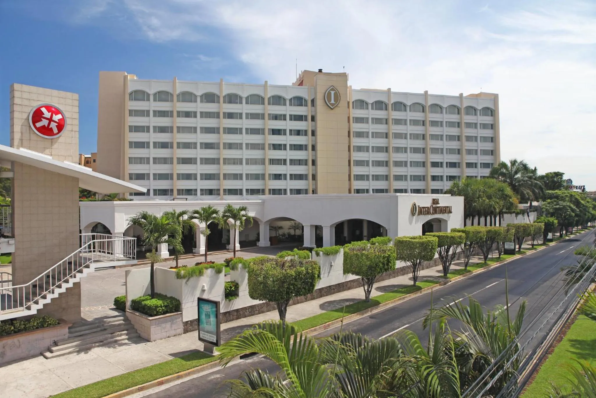 Property building in Real Intercontinental San Salvador by IHG