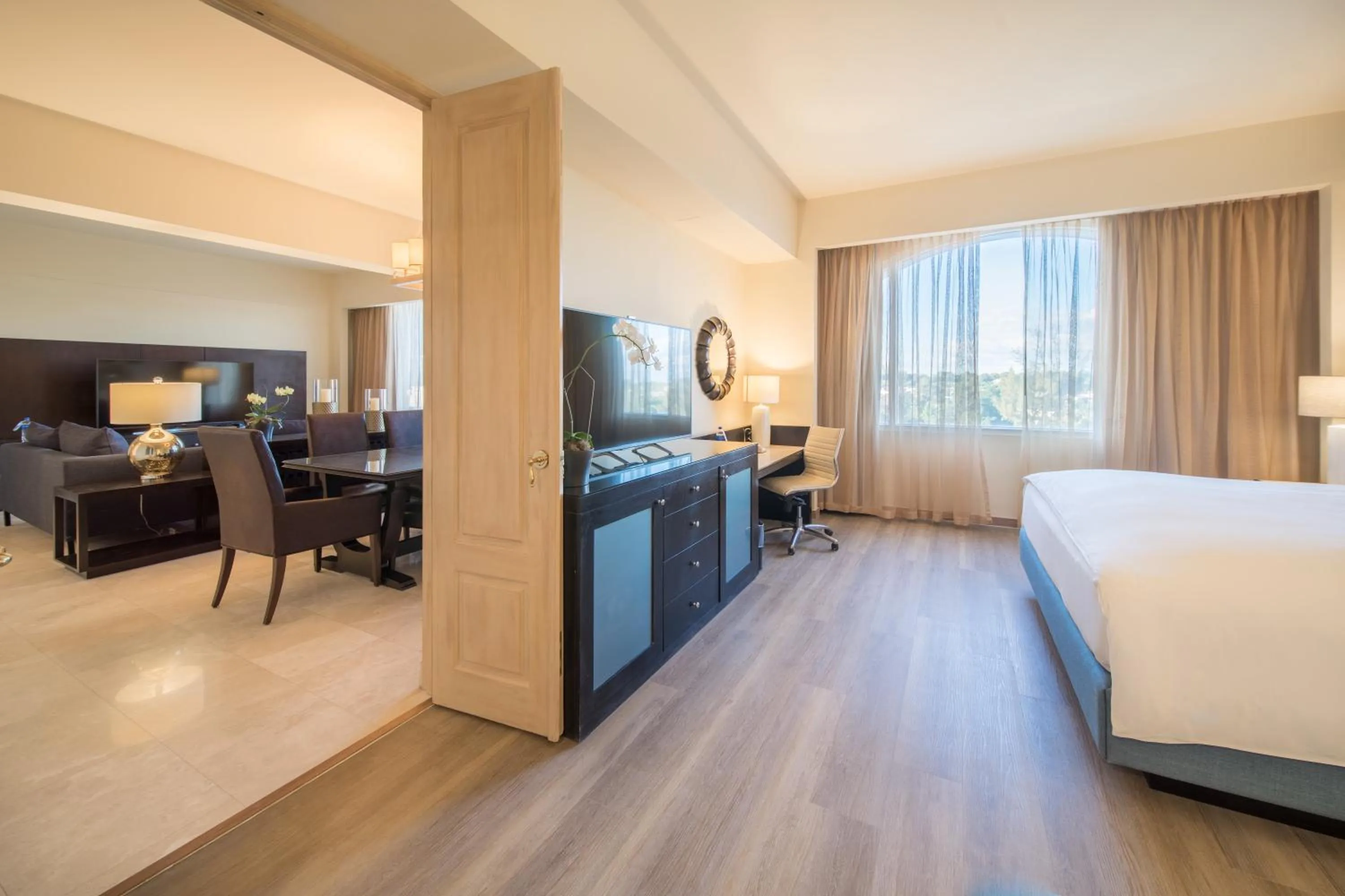 Photo of the whole room, Bed in Real Intercontinental San Salvador by IHG