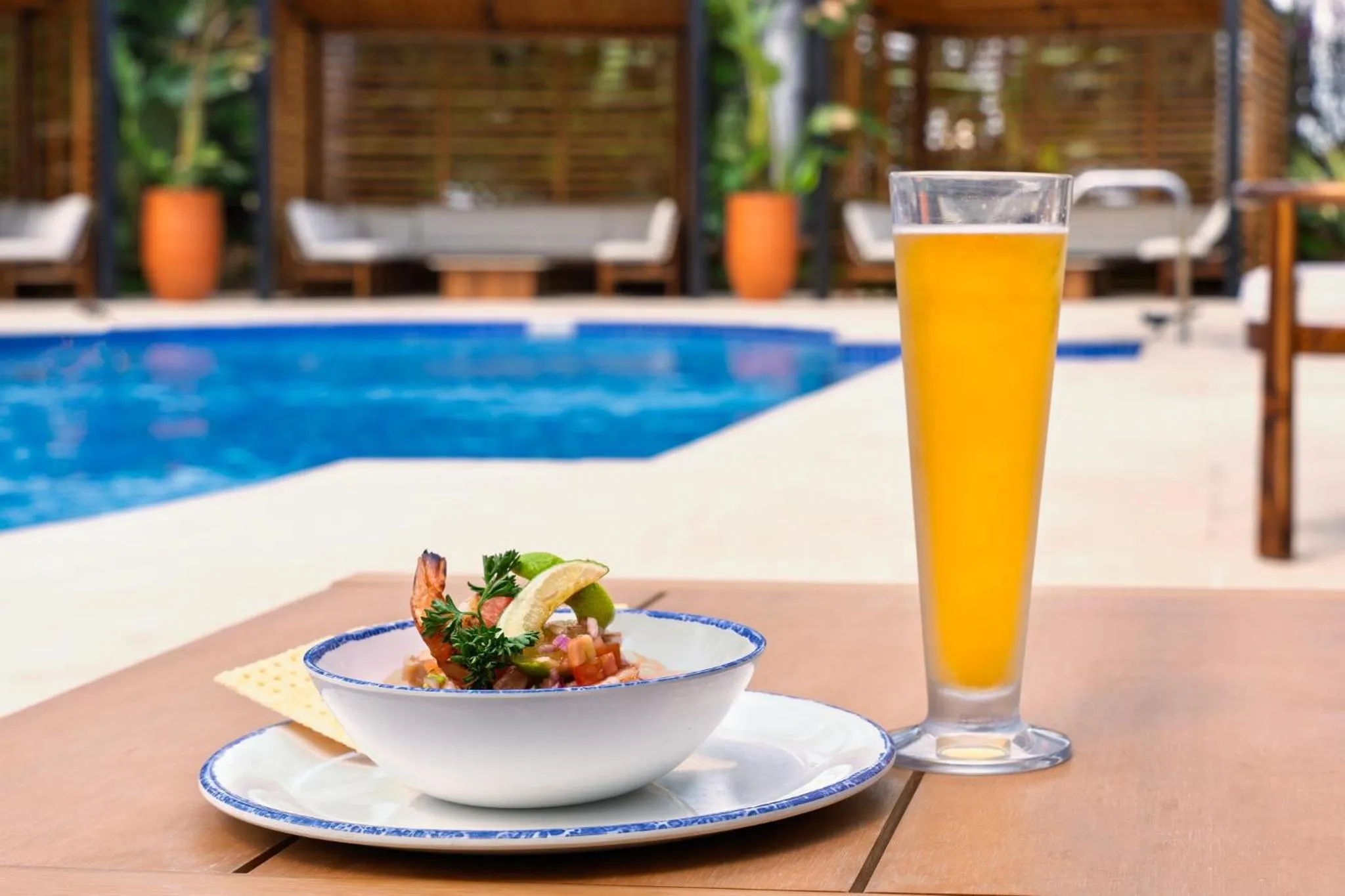 Lounge or bar in Real Intercontinental San Salvador by IHG