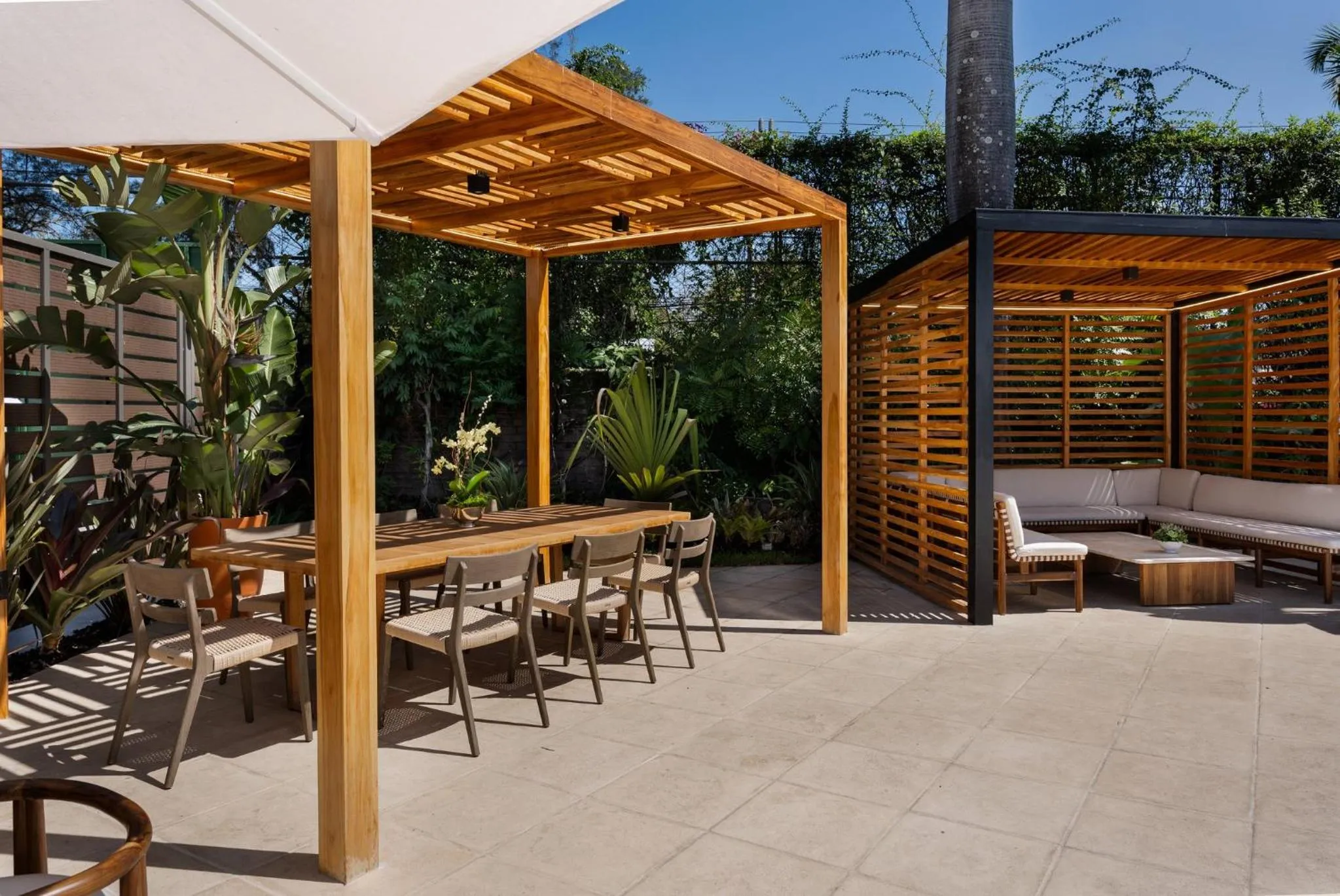 Swimming pool in Real Intercontinental San Salvador by IHG