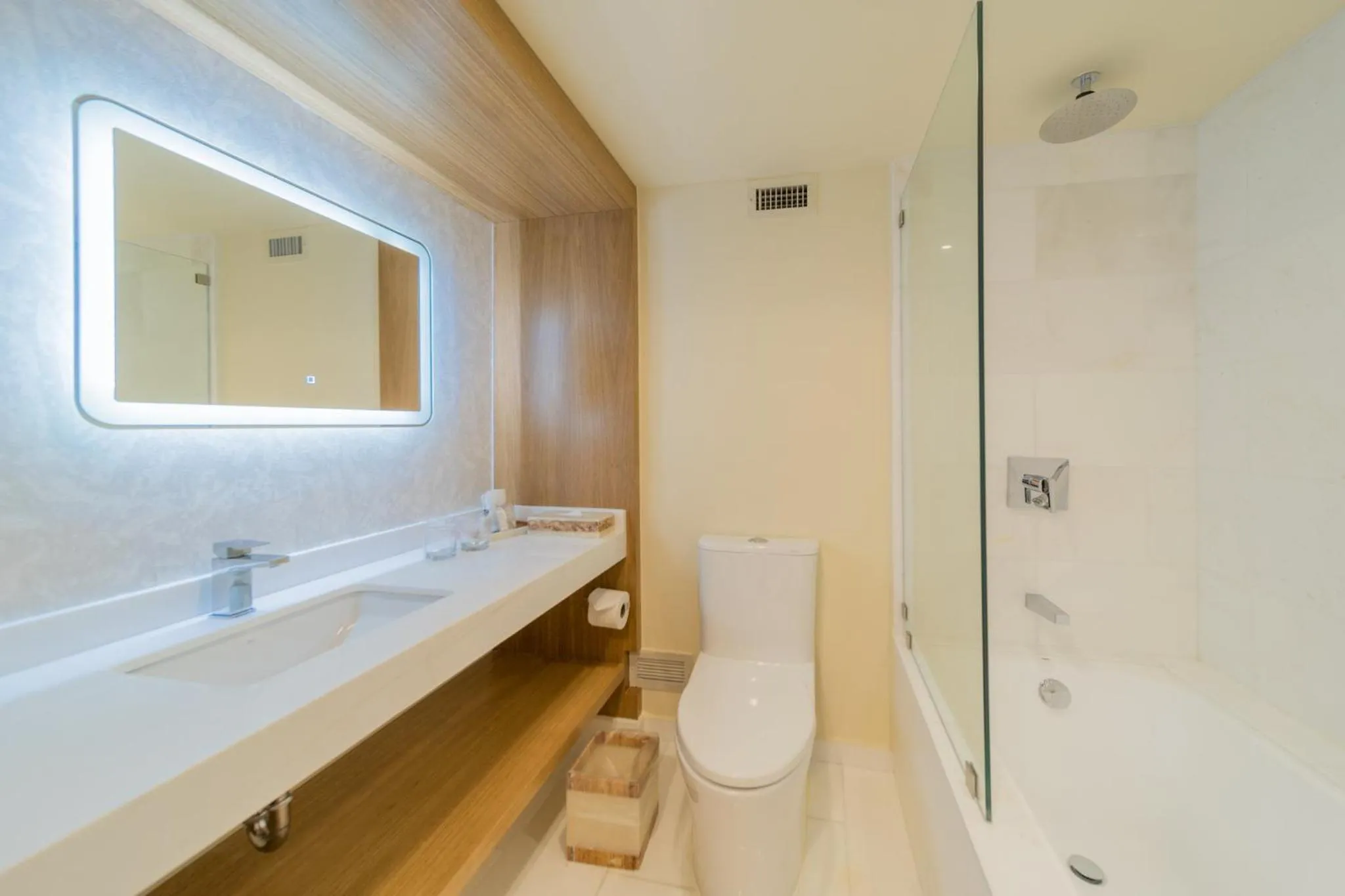 Bathroom in Real Intercontinental San Salvador by IHG