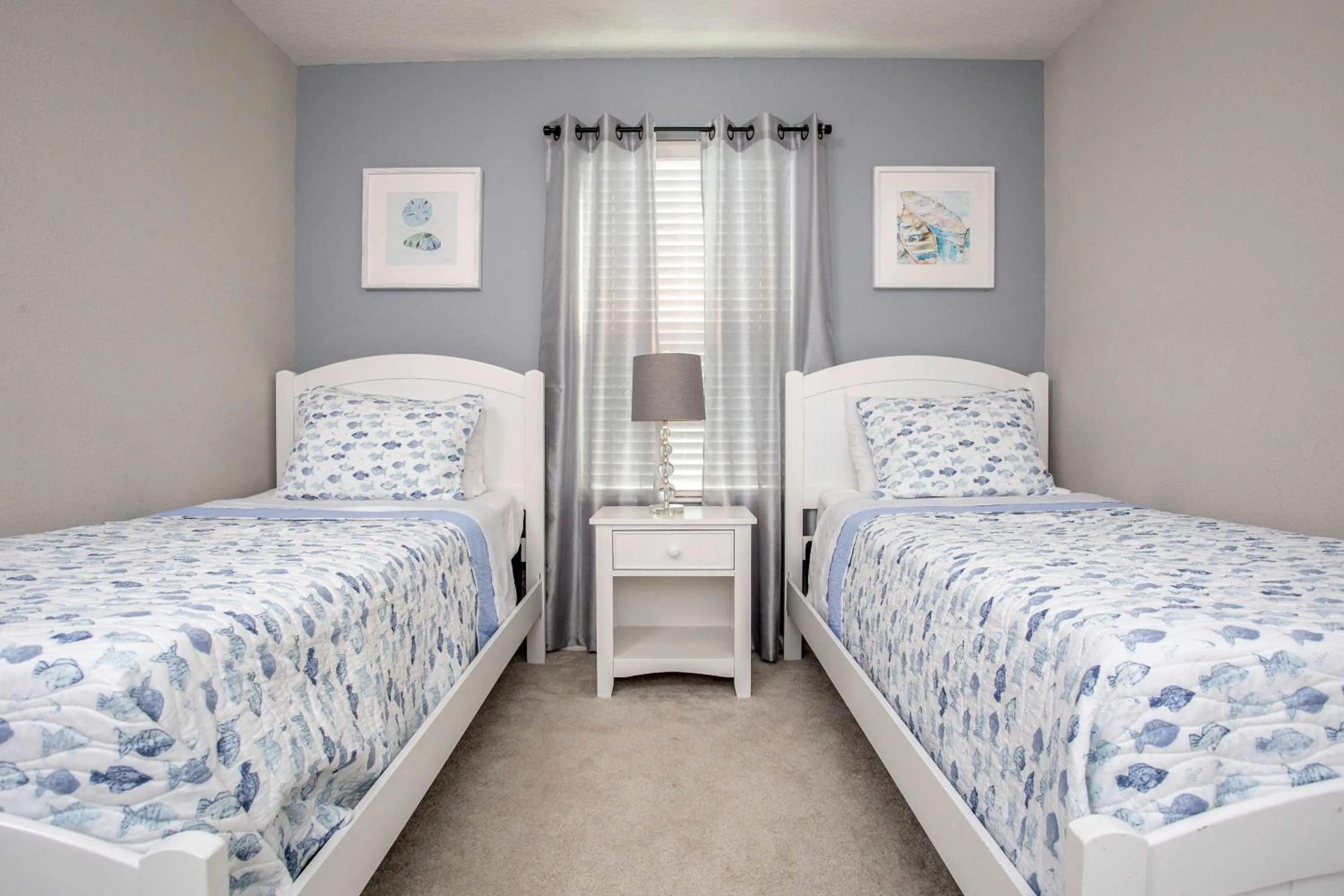 Bed in Family Friendly Four Bedrooms 5147A