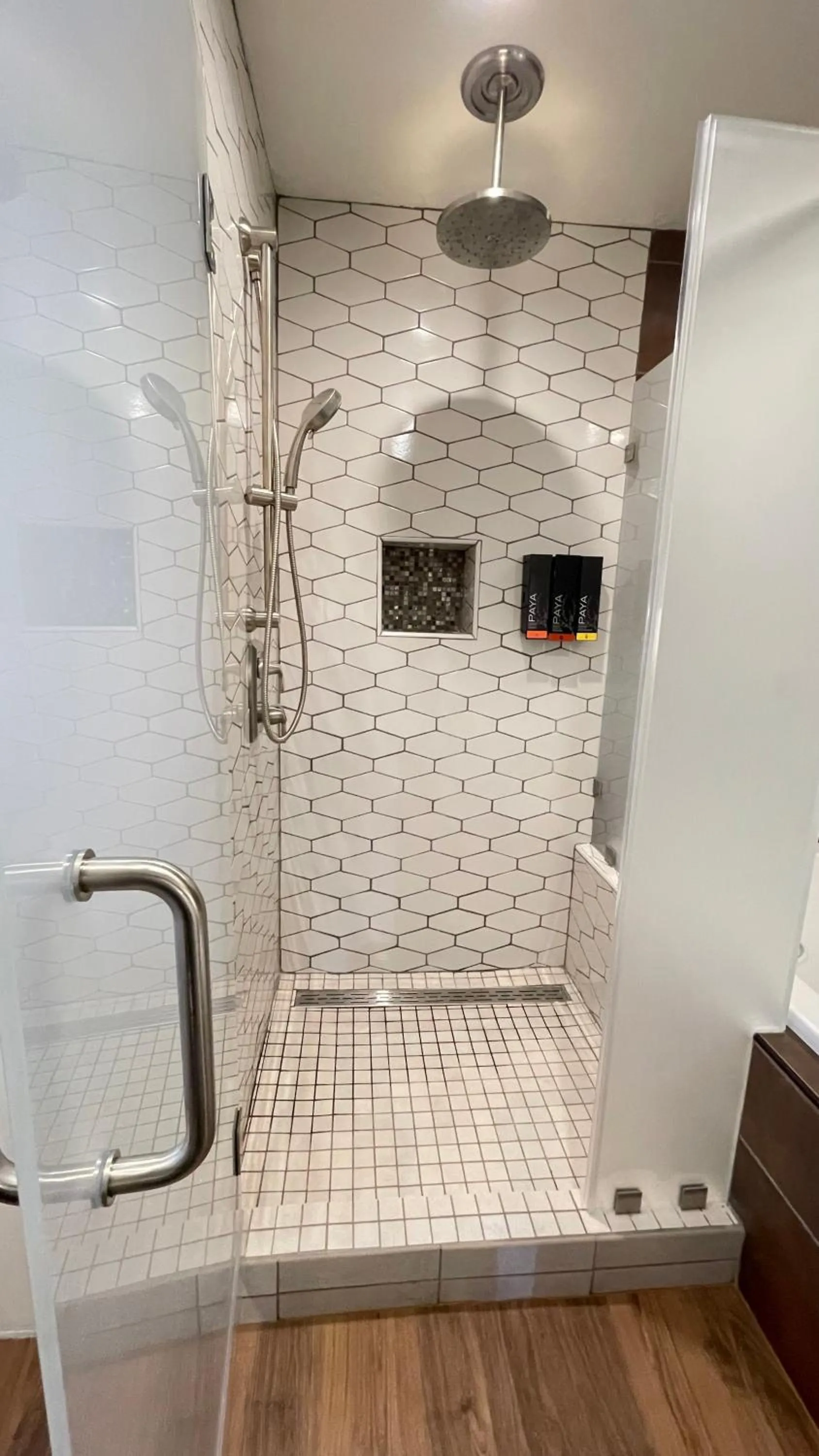 Shower in Old Town Inn