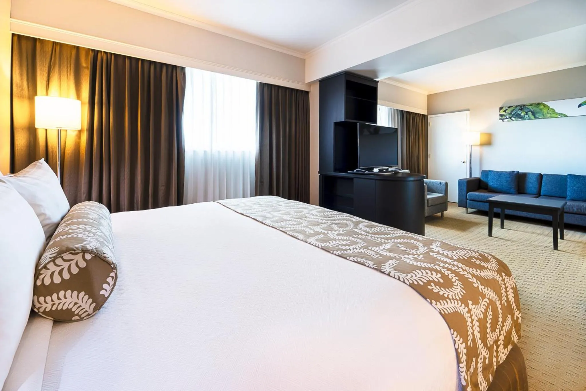 Photo of the whole room, Bed in Crowne Plaza Managua by IHG