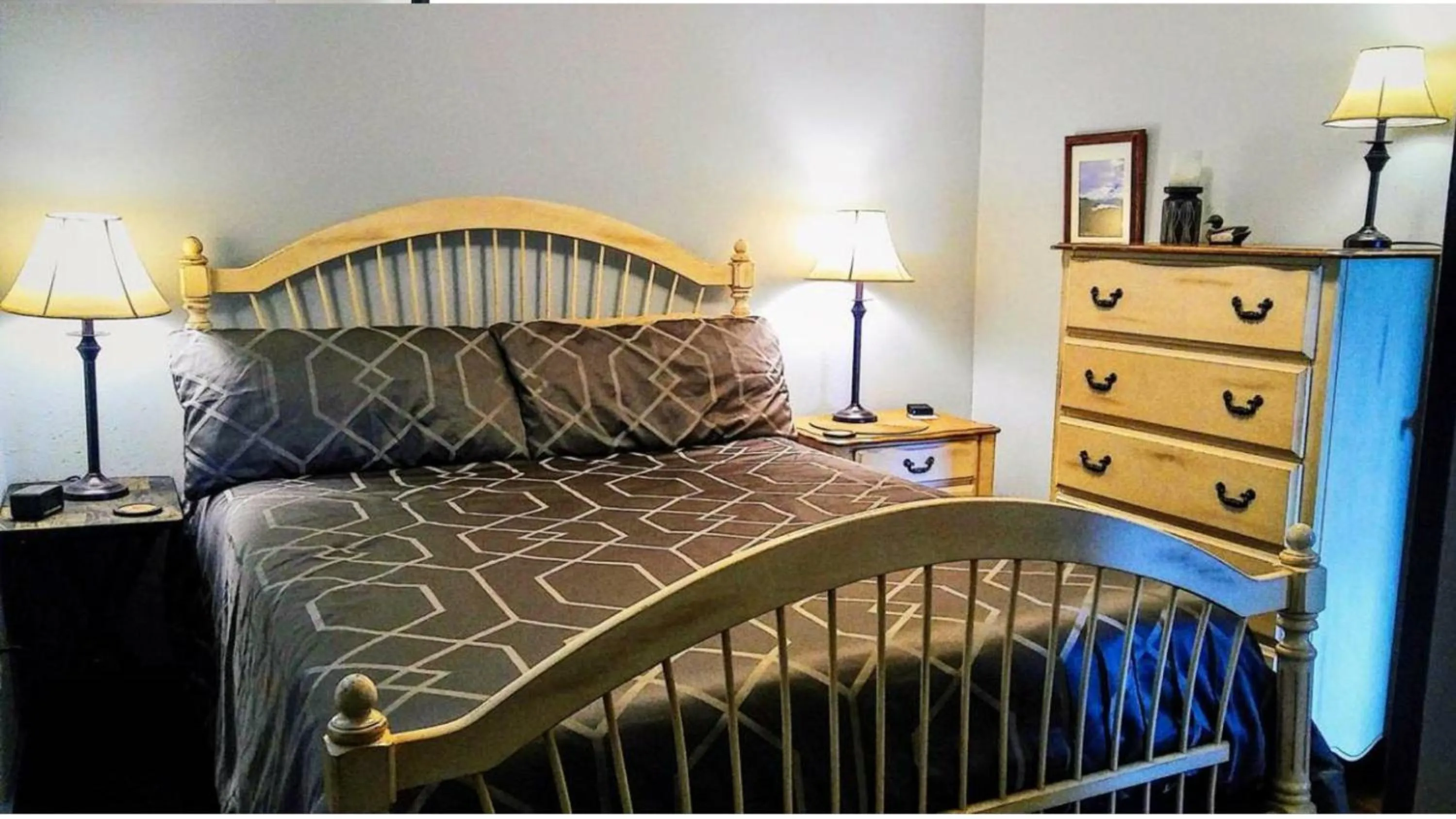 Bed in Packwood Ski & Vacation Getaway