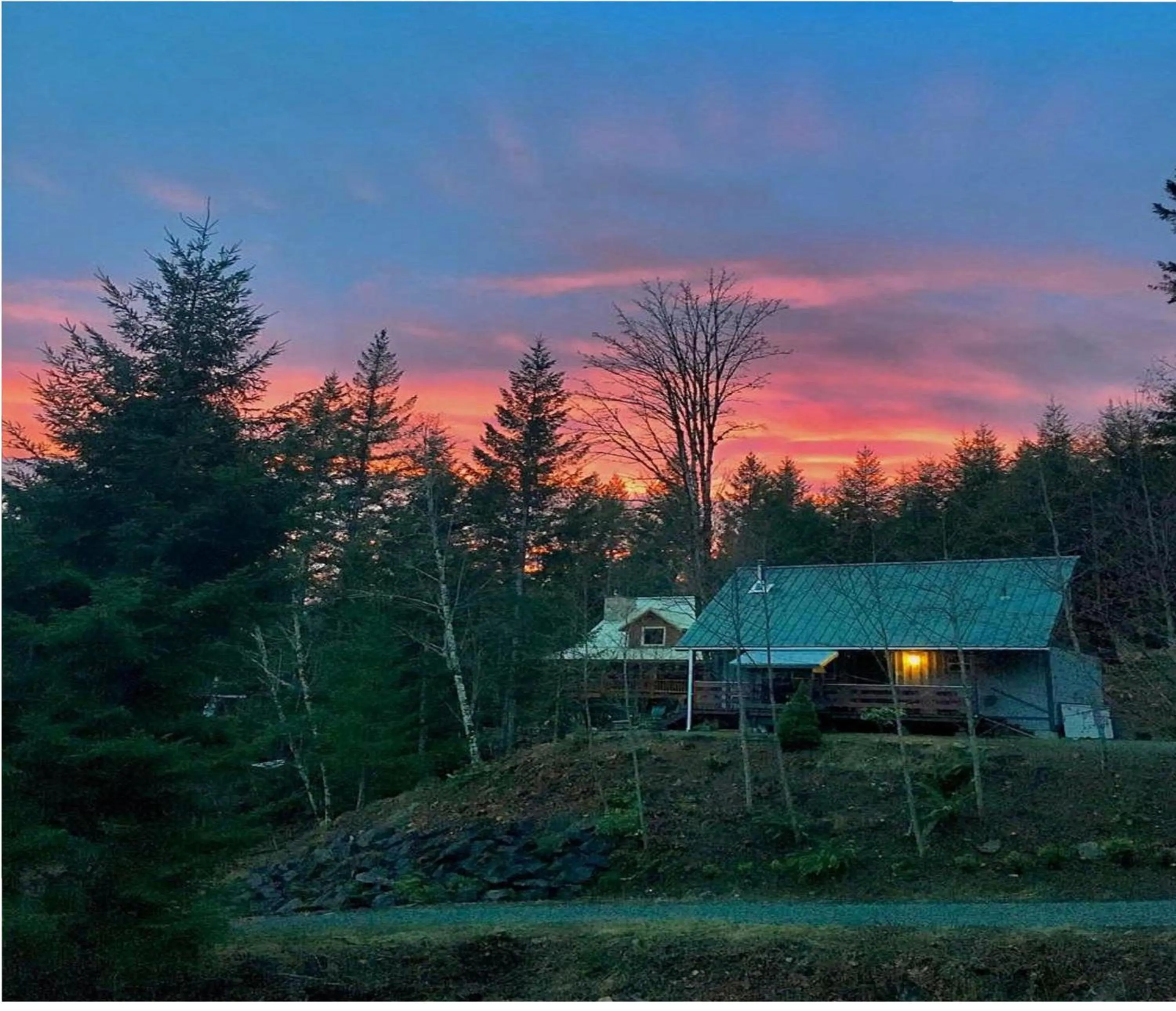 Property building in Packwood Ski & Vacation Getaway