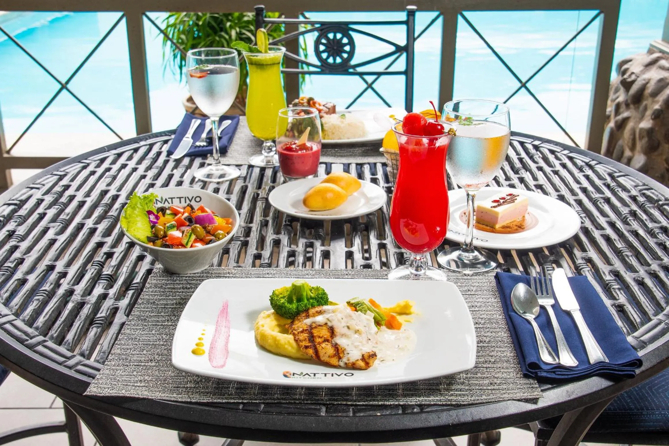 Restaurant/places to eat in Crowne Plaza San Jose La Sabana by IHG