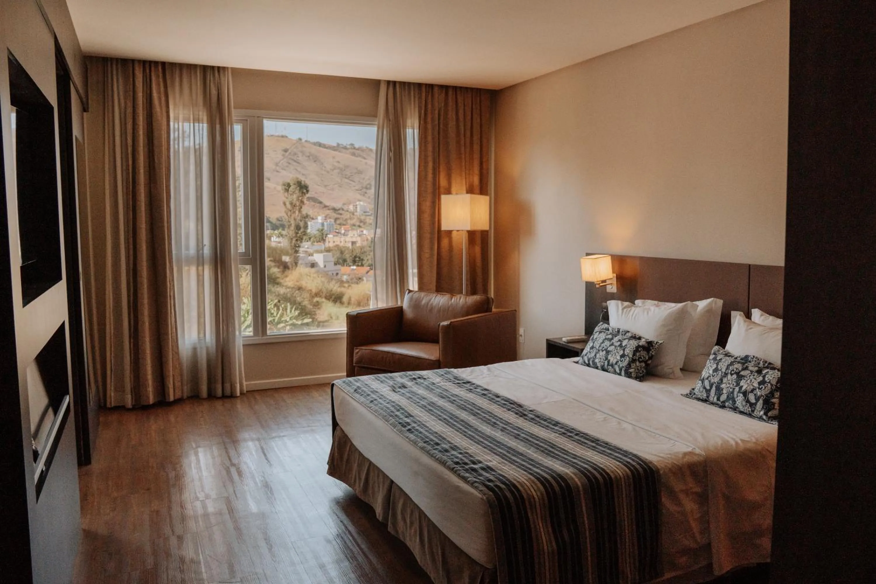 Suite with Hot Tub - single occupancy in Hotel Amantykir