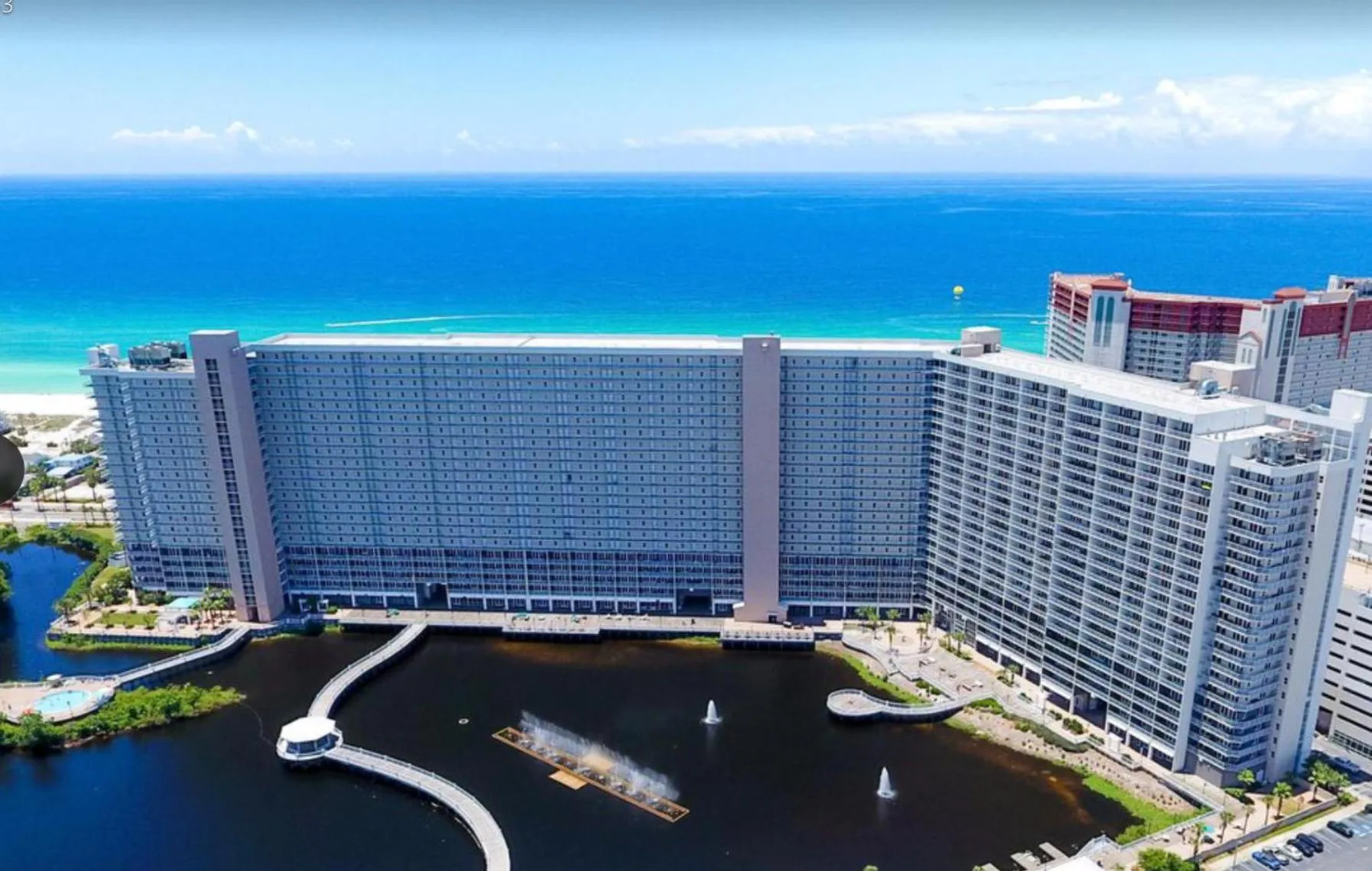 Sea view in LAKETOWN 5 POOLs STEPS TO BEACH FAMILY FRIENDLY