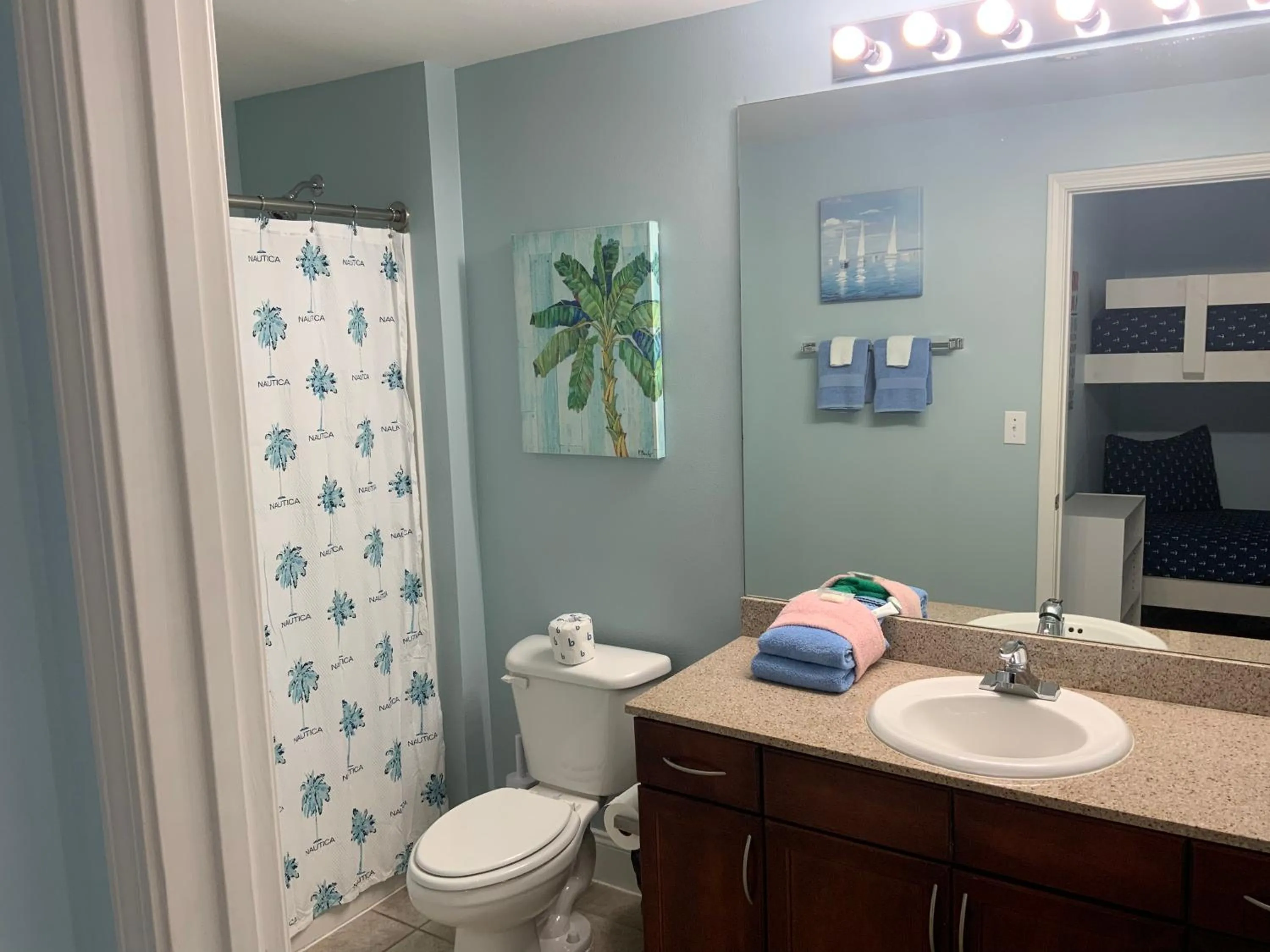 LAKETOWN 5 POOLs STEPS TO BEACH FAMILY FRIENDLY