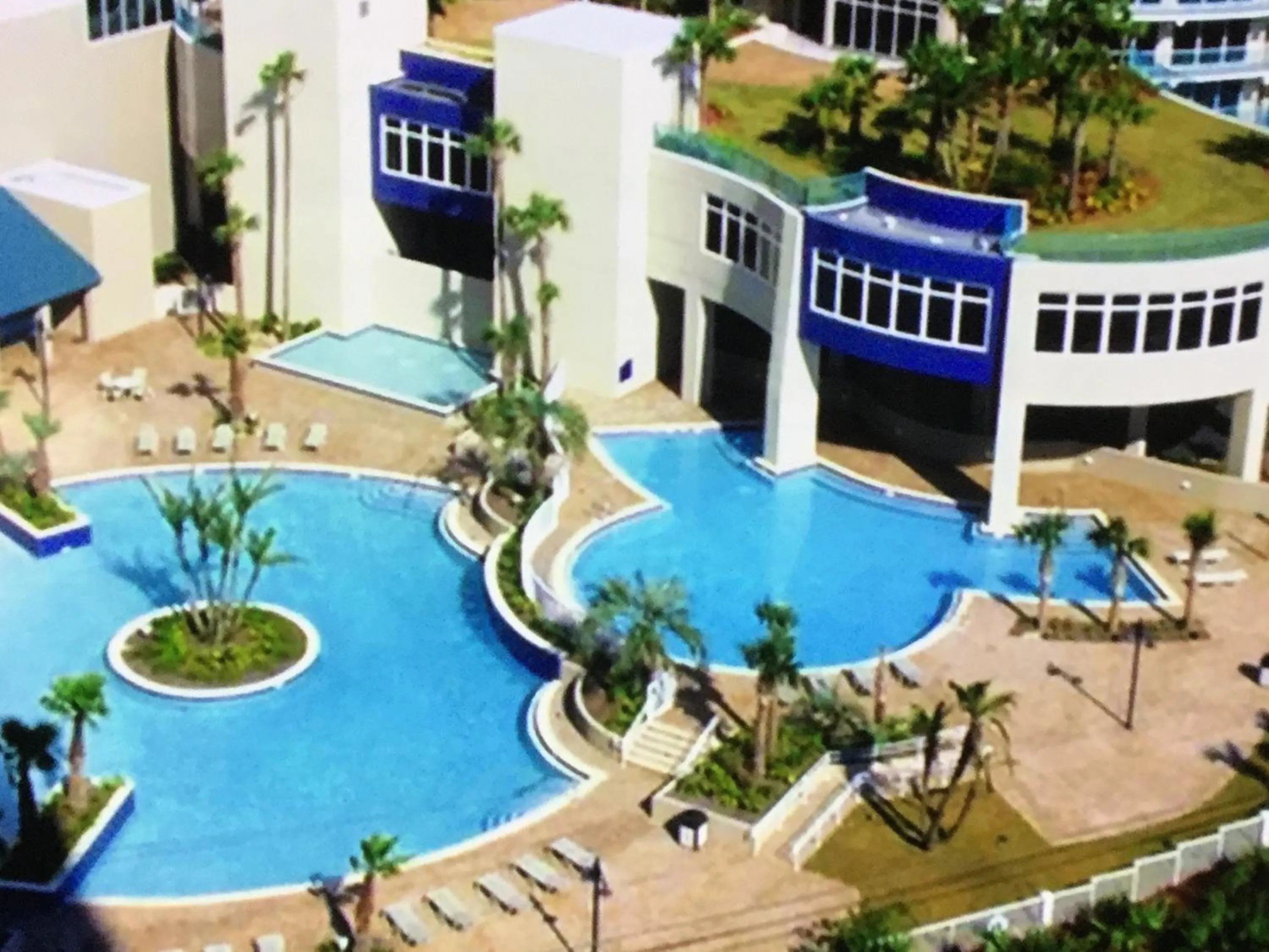 LAKETOWN 5 POOLs STEPS TO BEACH FAMILY FRIENDLY