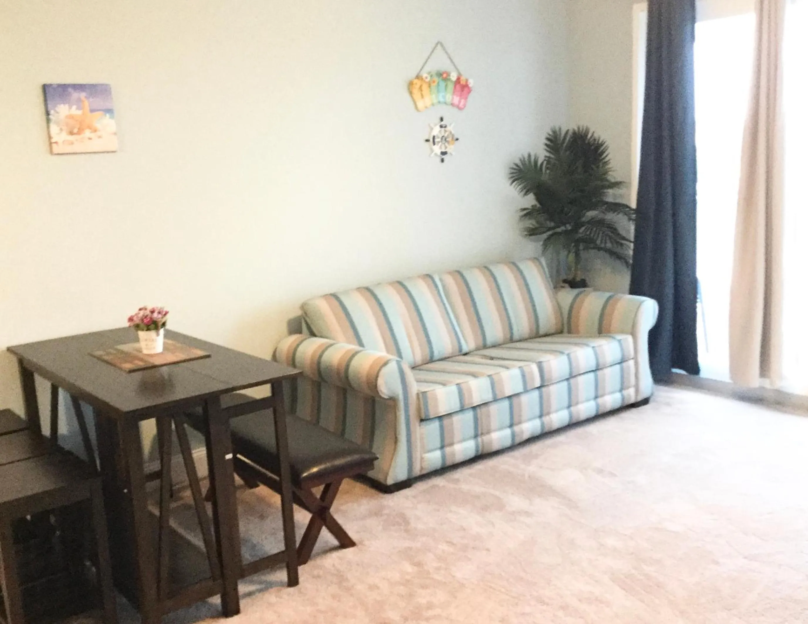 LAKETOWN 5 POOLs STEPS TO BEACH FAMILY FRIENDLY