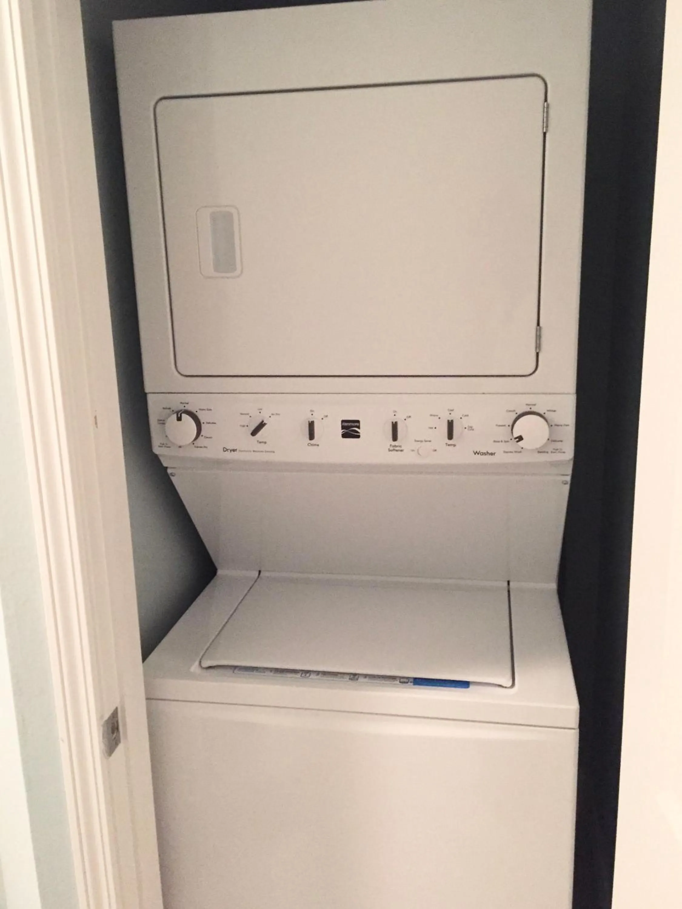 LAKETOWN 5 POOLs STEPS TO BEACH FAMILY FRIENDLY