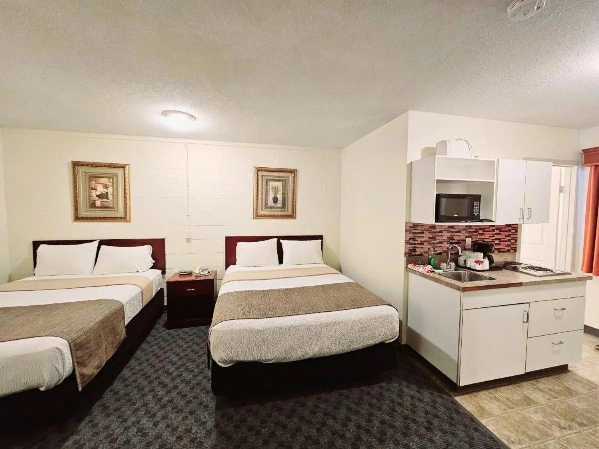Bed in Canadian Motor Inn
