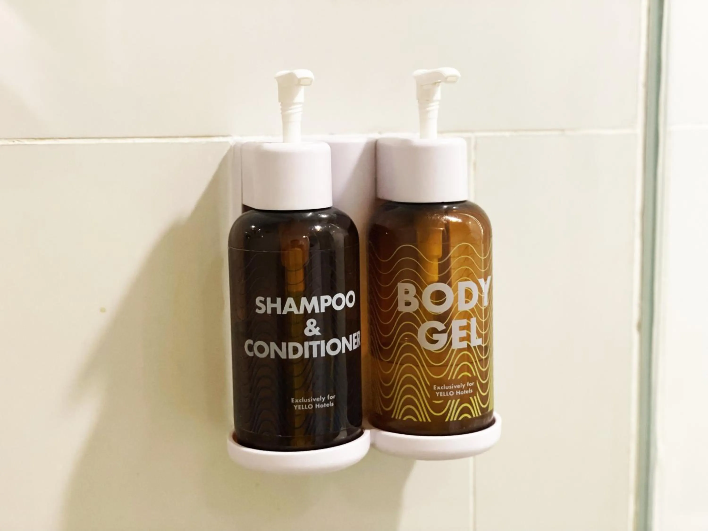 Bathroom in YELLO Hotel Paskal Bandung