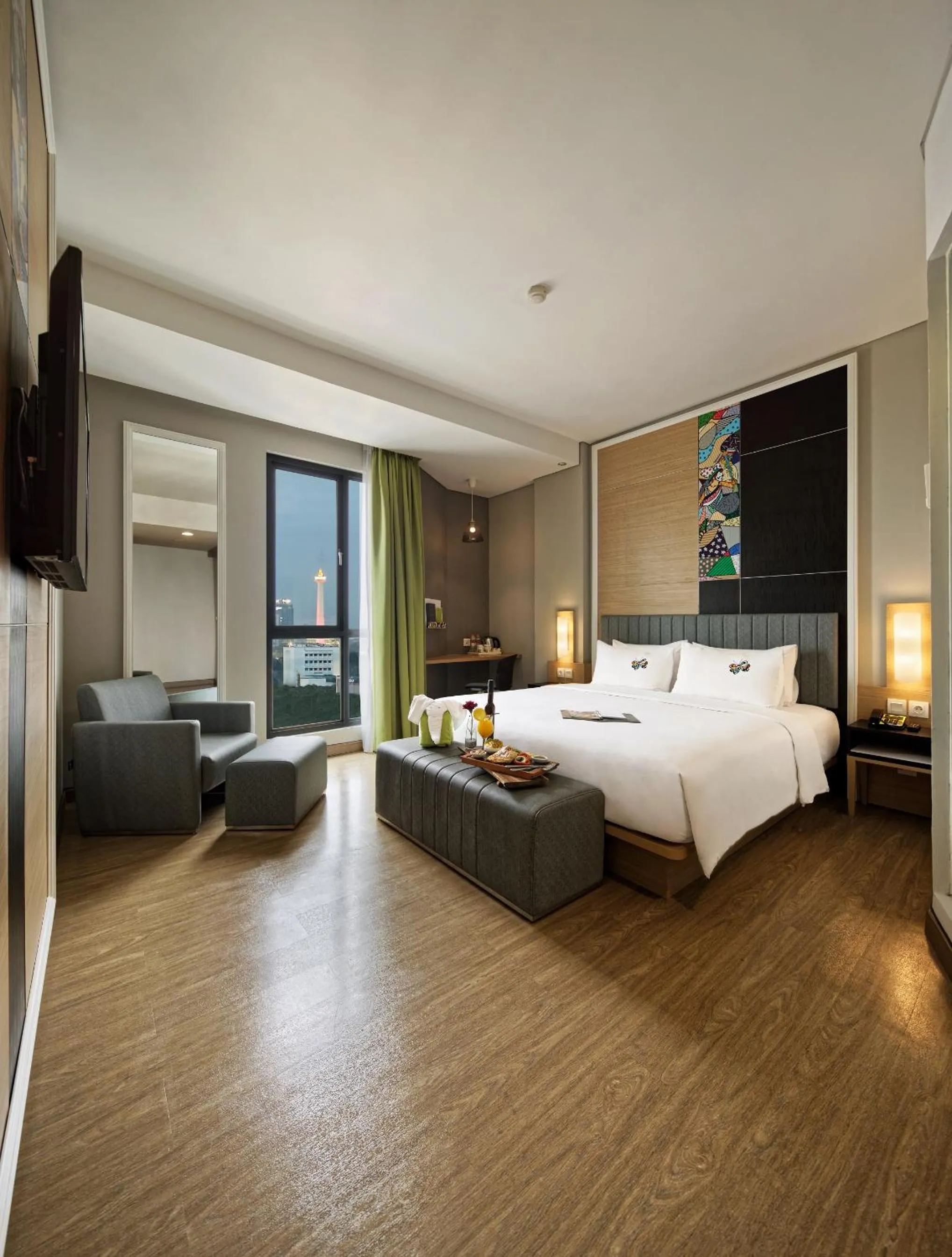 Bed in MaxOne Platinum Hayam Wuruk