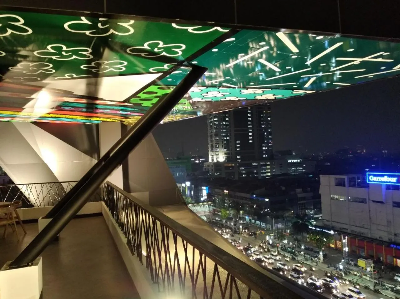 MaxOne Platinum Hayam Wuruk