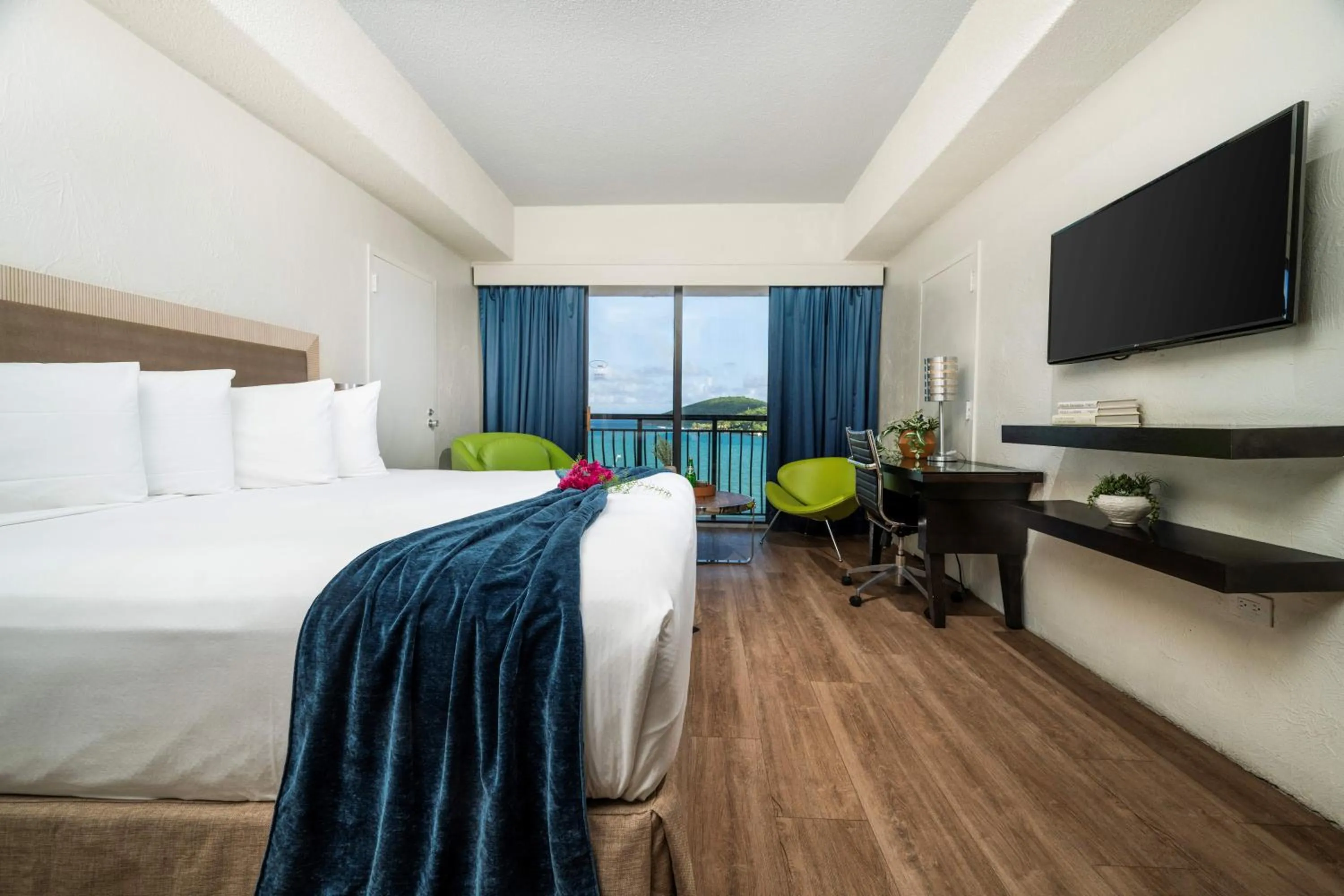 Bed in Windward Passage Hotel