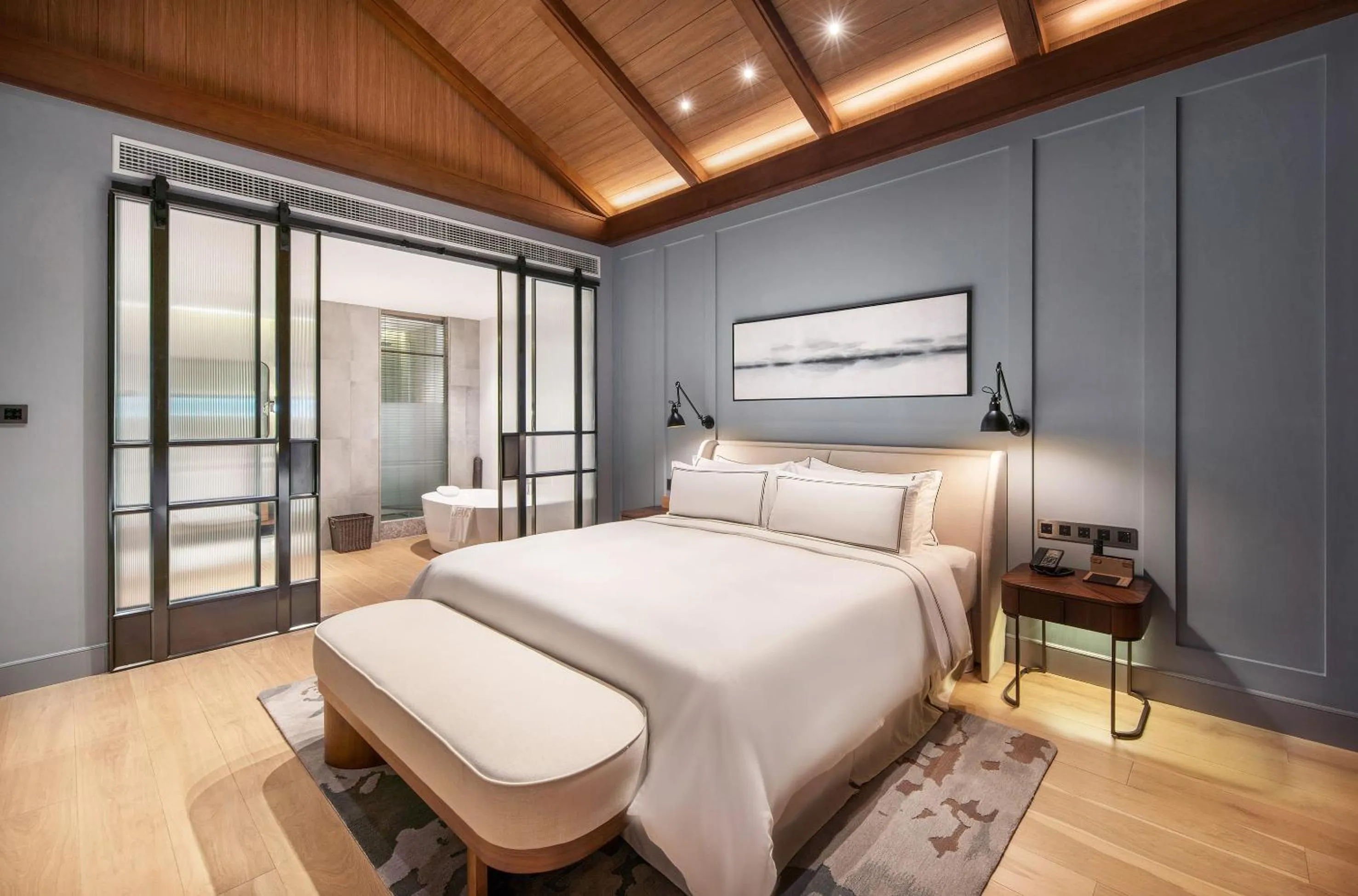 Bed in Meliá Shanghai Parkside