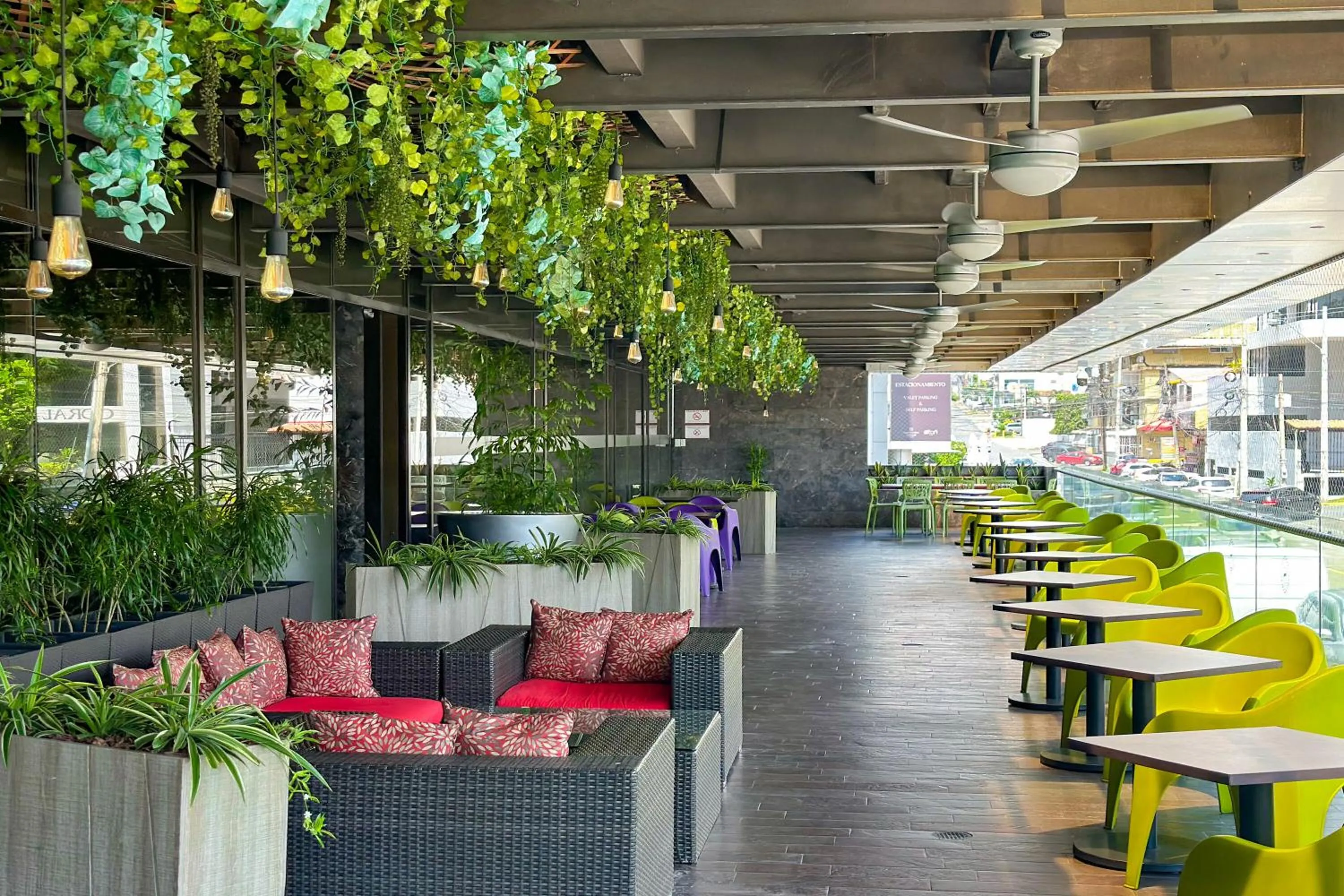 Restaurant/places to eat in Sheraton Grand Panama