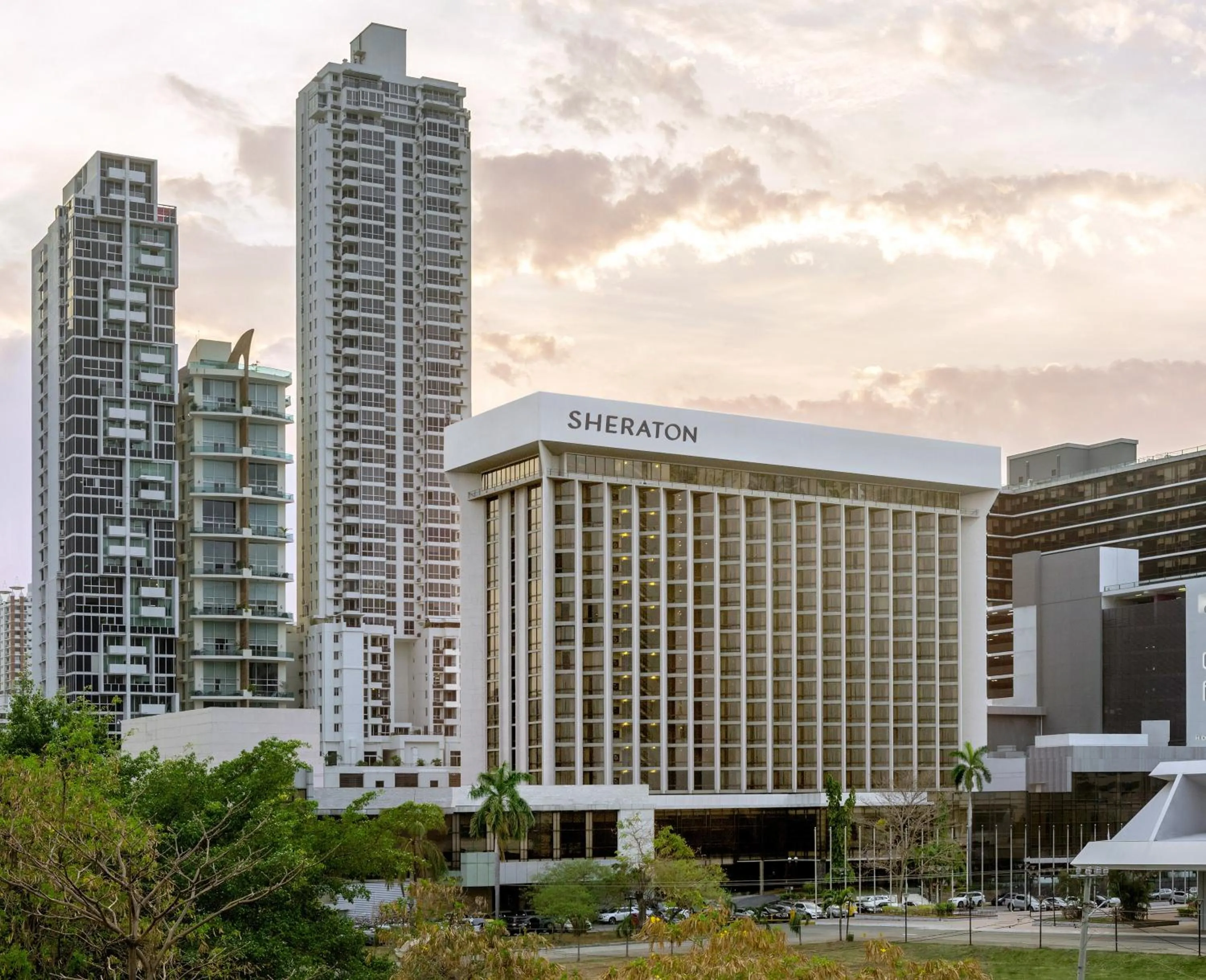 Facade/entrance in Sheraton Grand Panama