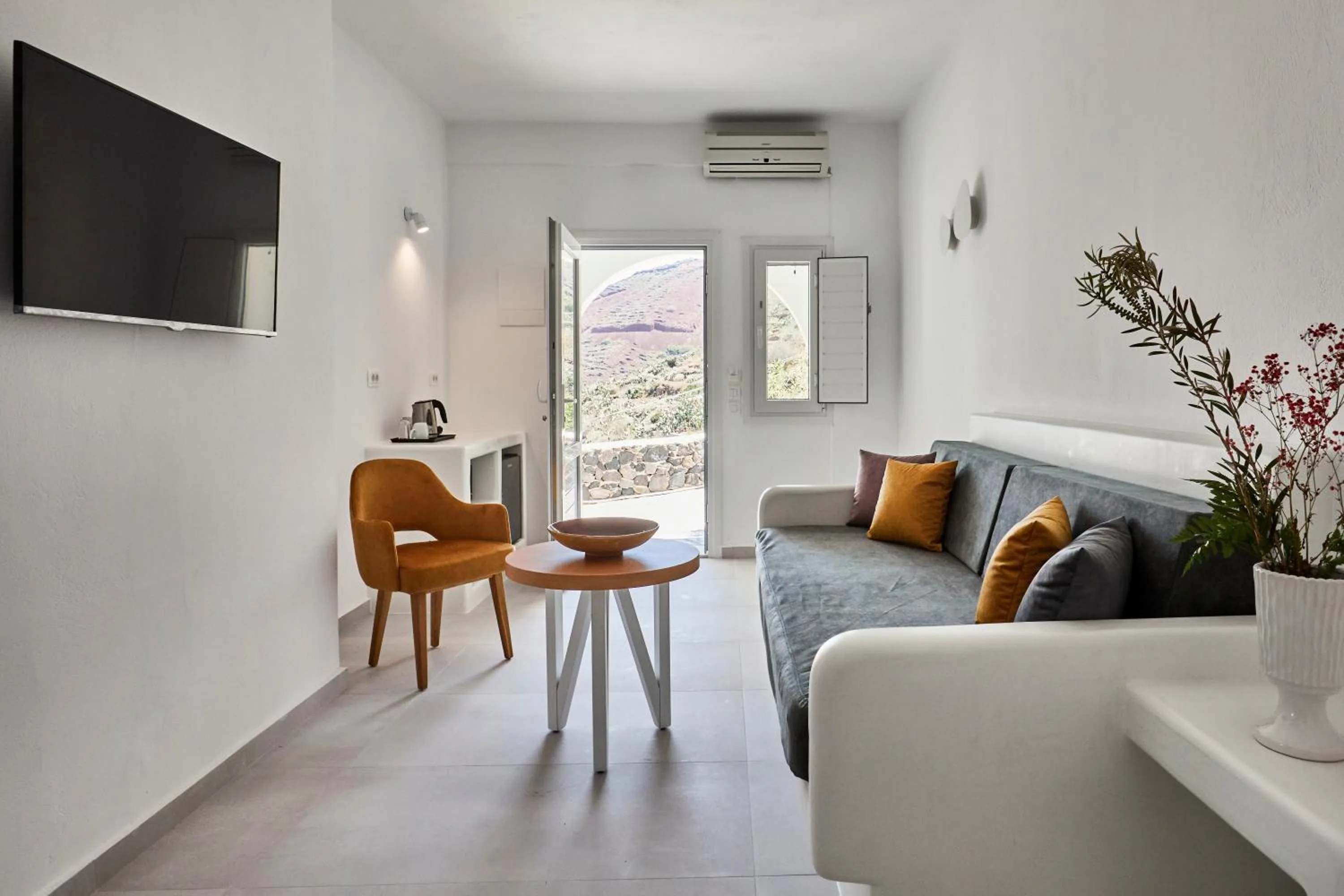 Communal lounge/ TV room in Anchor Suites