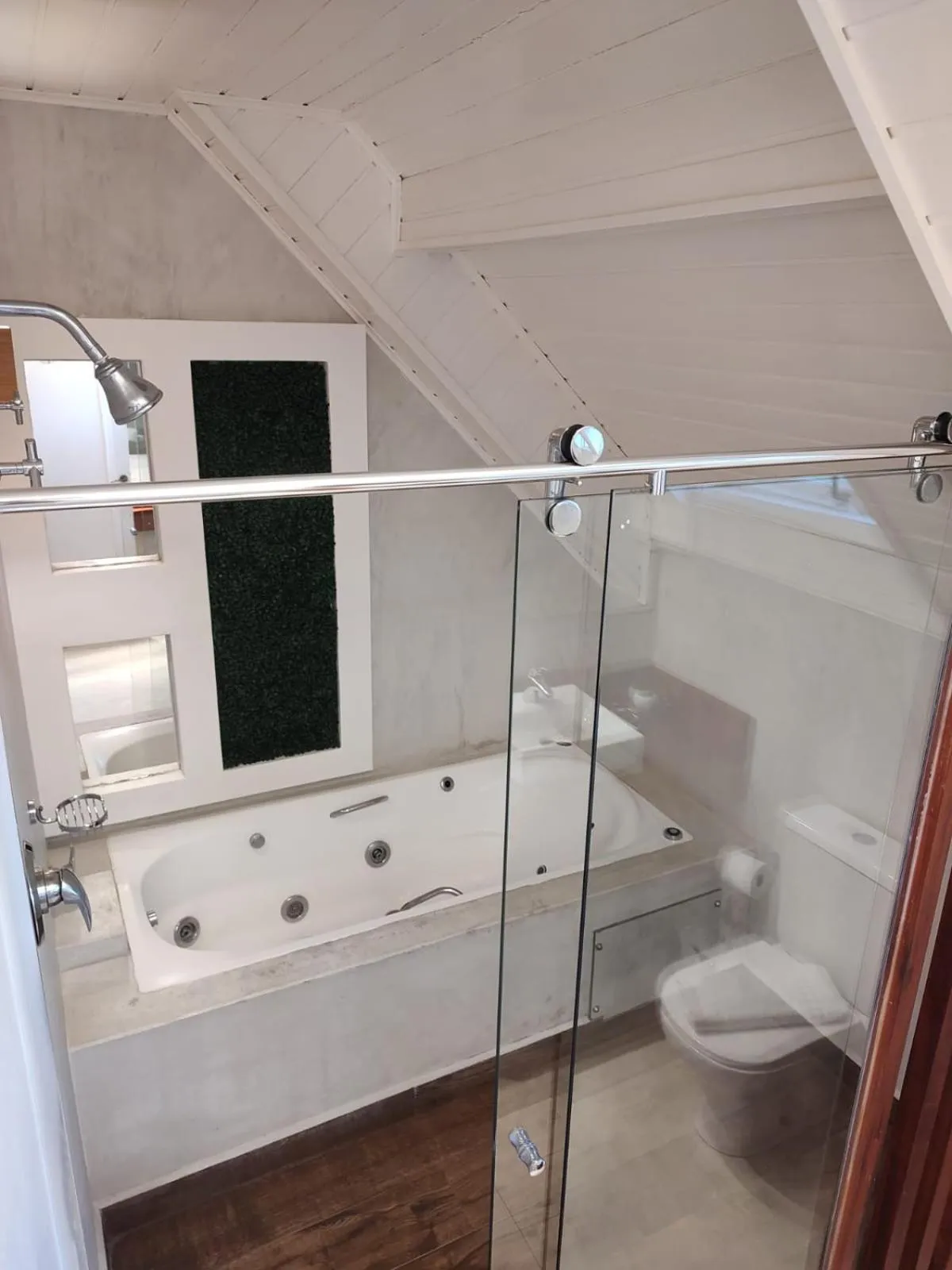 Bath in Pousada Dom Alfredo José