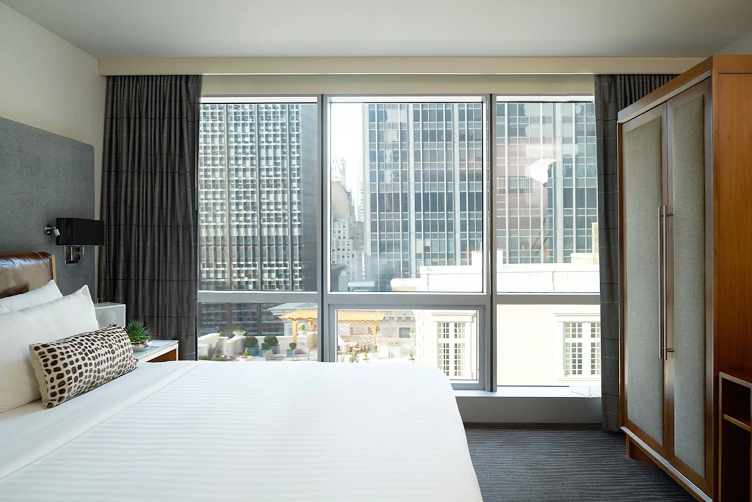 Bedroom, Bed in Hotel 48LEX New York