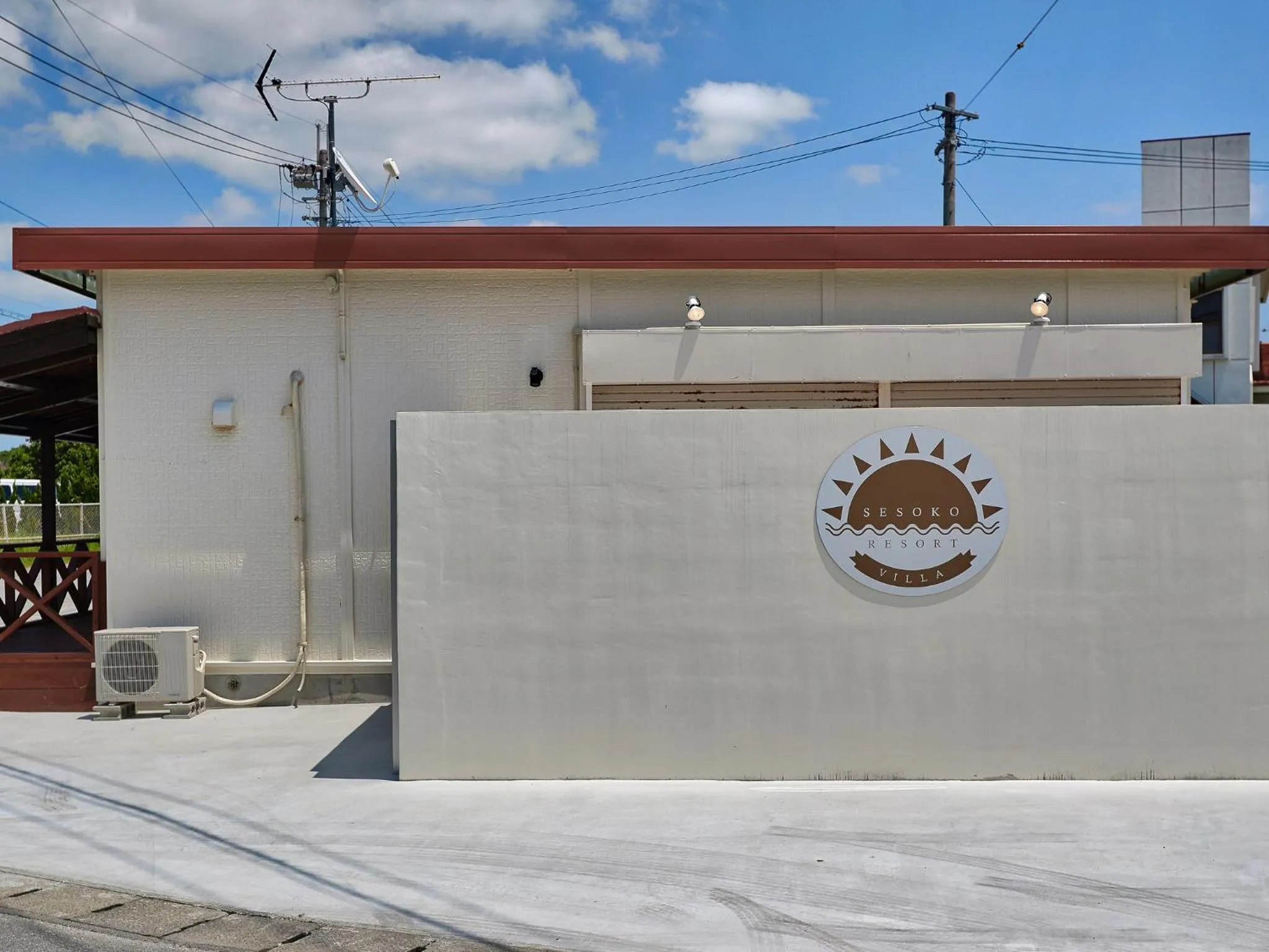 Facade/entrance in Sesoko Villa