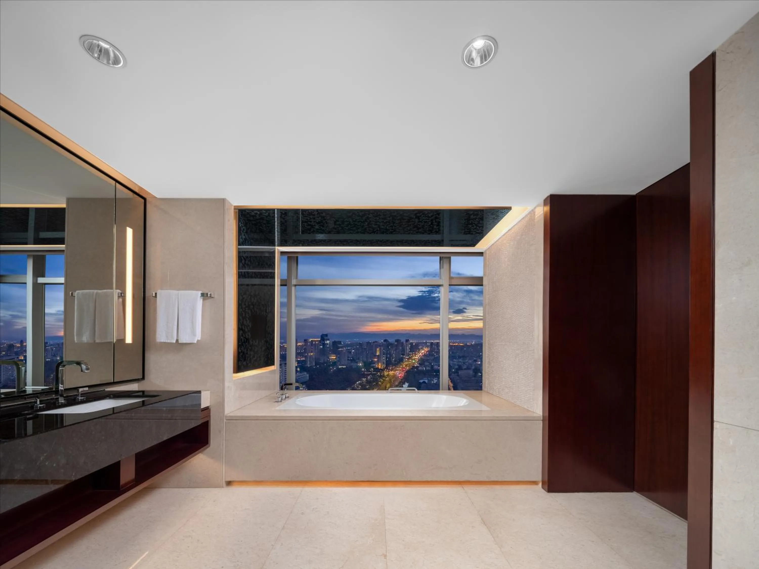 Nanyuan Universe Deluxe Hotel