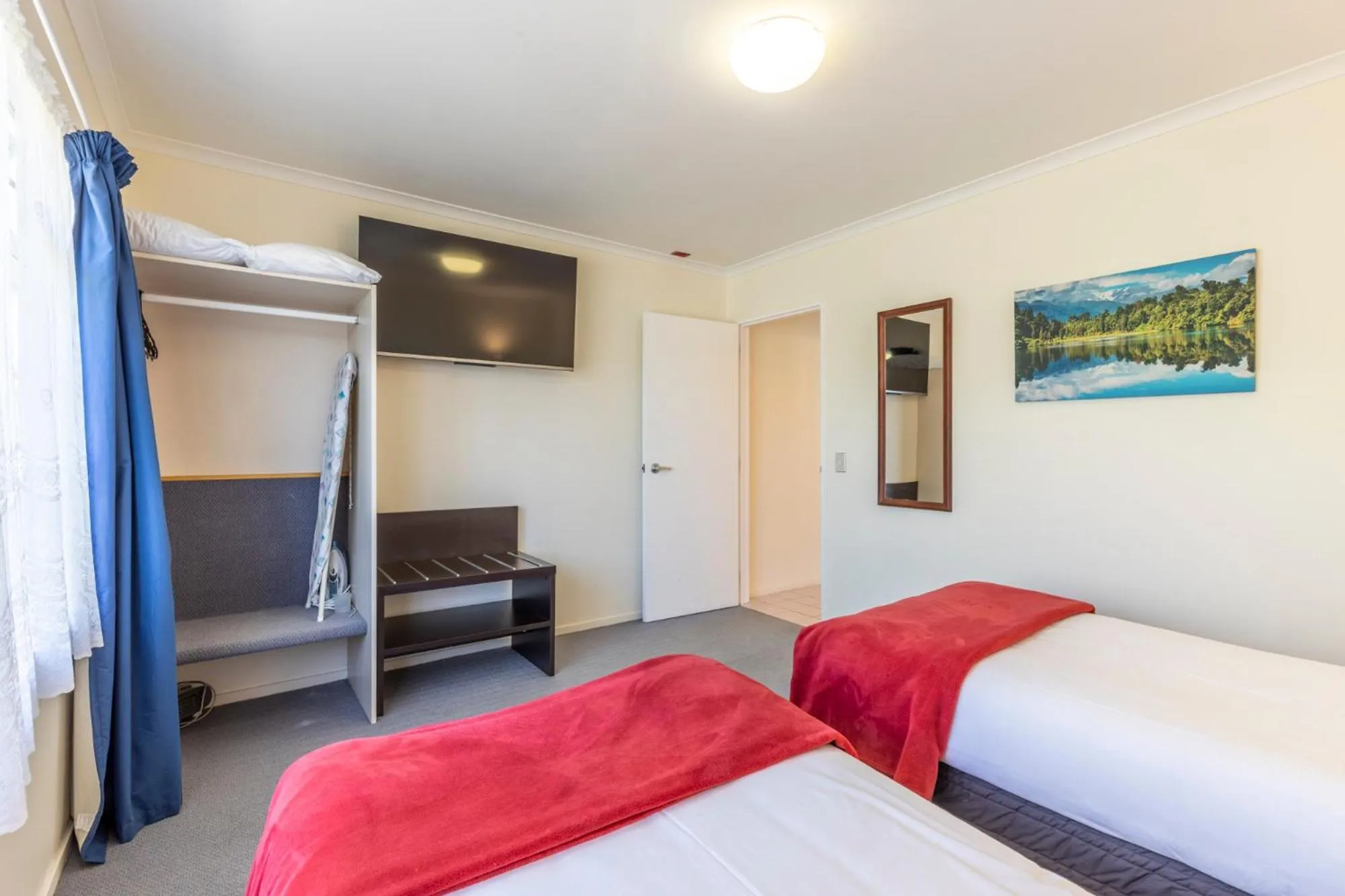 Bed in ASURE PRINCE motor lodge