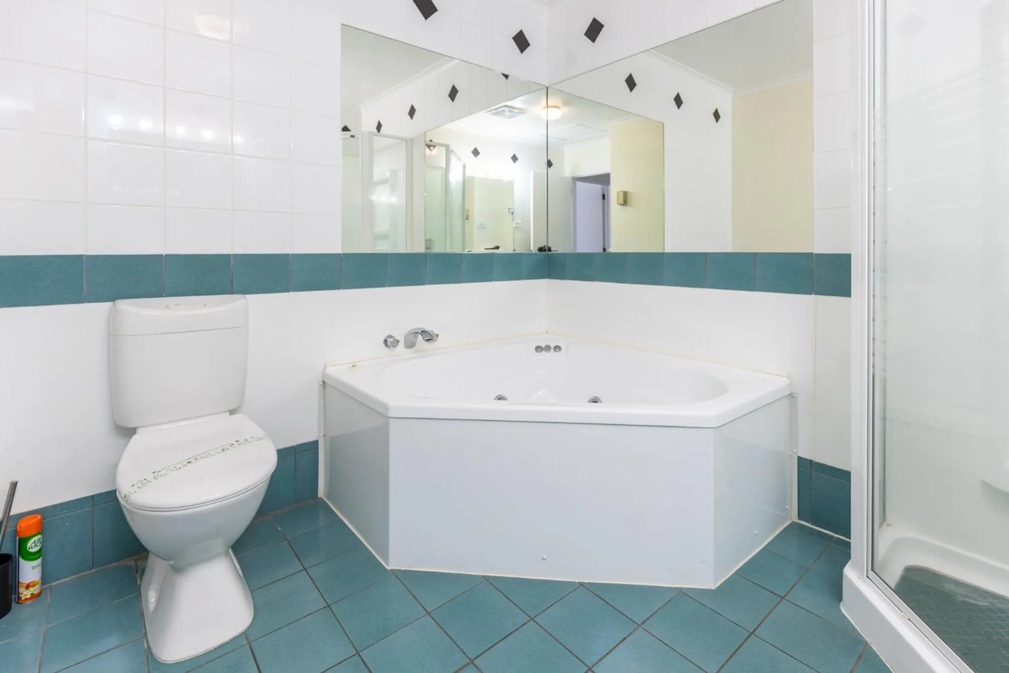 Bathroom in ASURE PRINCE motor lodge