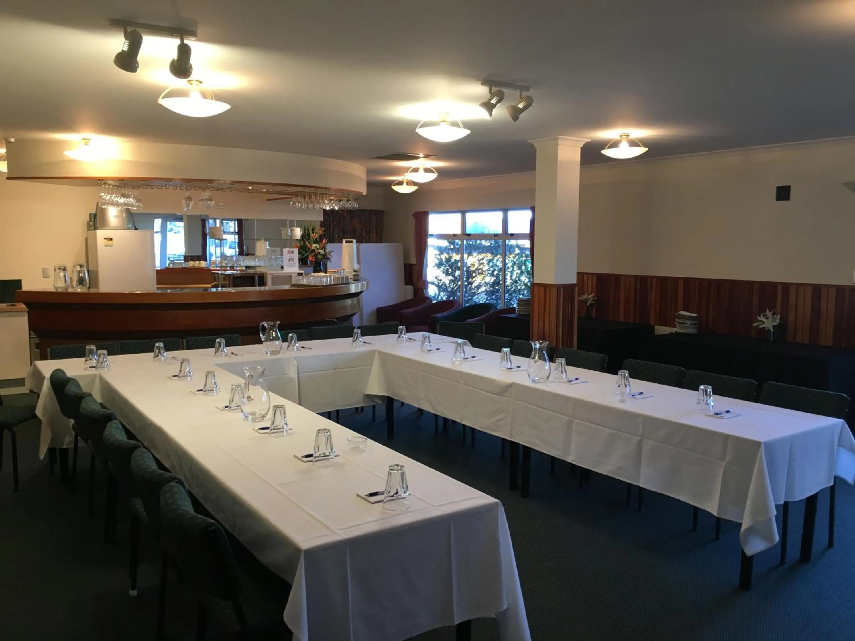 Meeting/conference room in ASURE PRINCE motor lodge