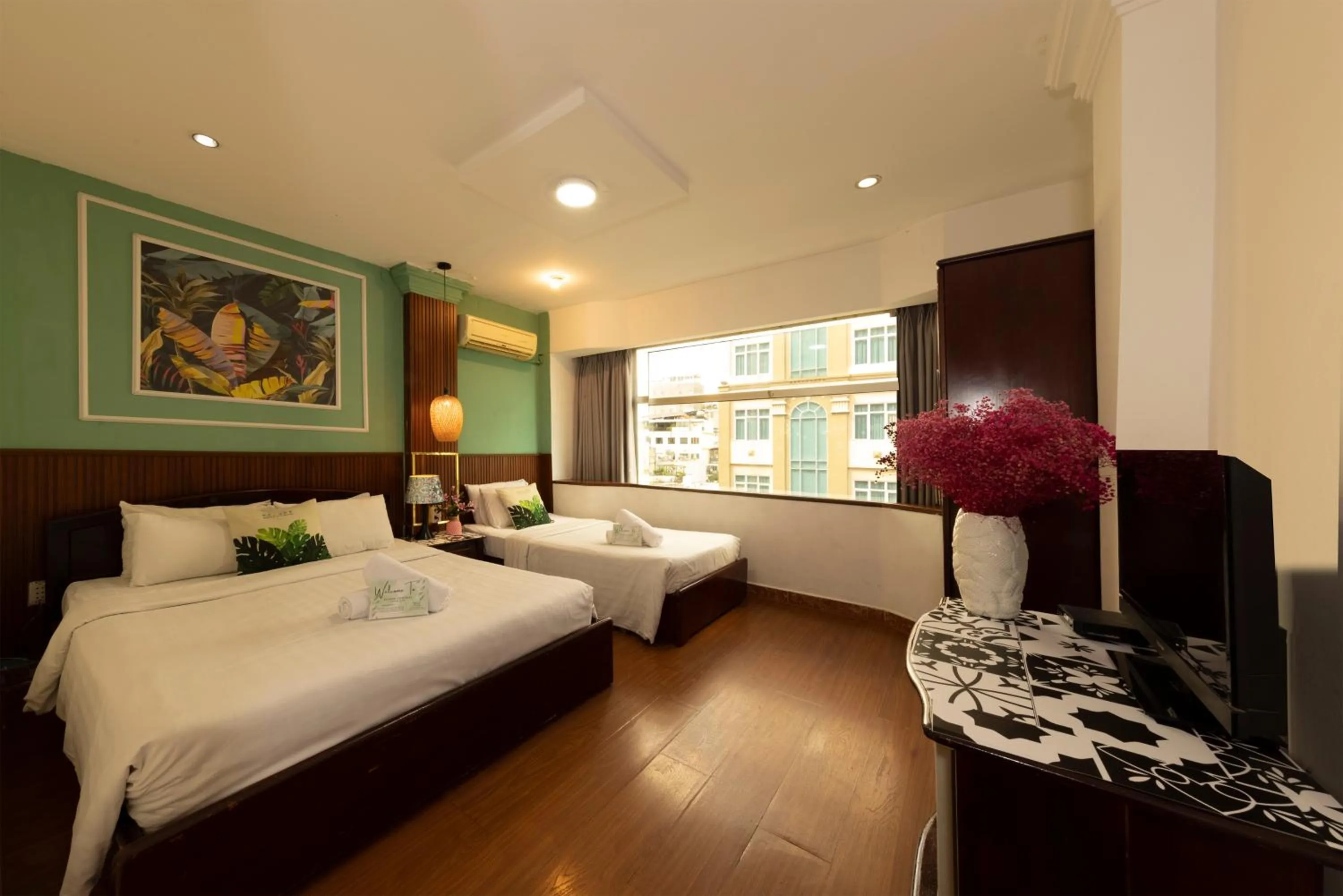 Photo of the whole room, Bed in Vilion Central Hotel & Spa