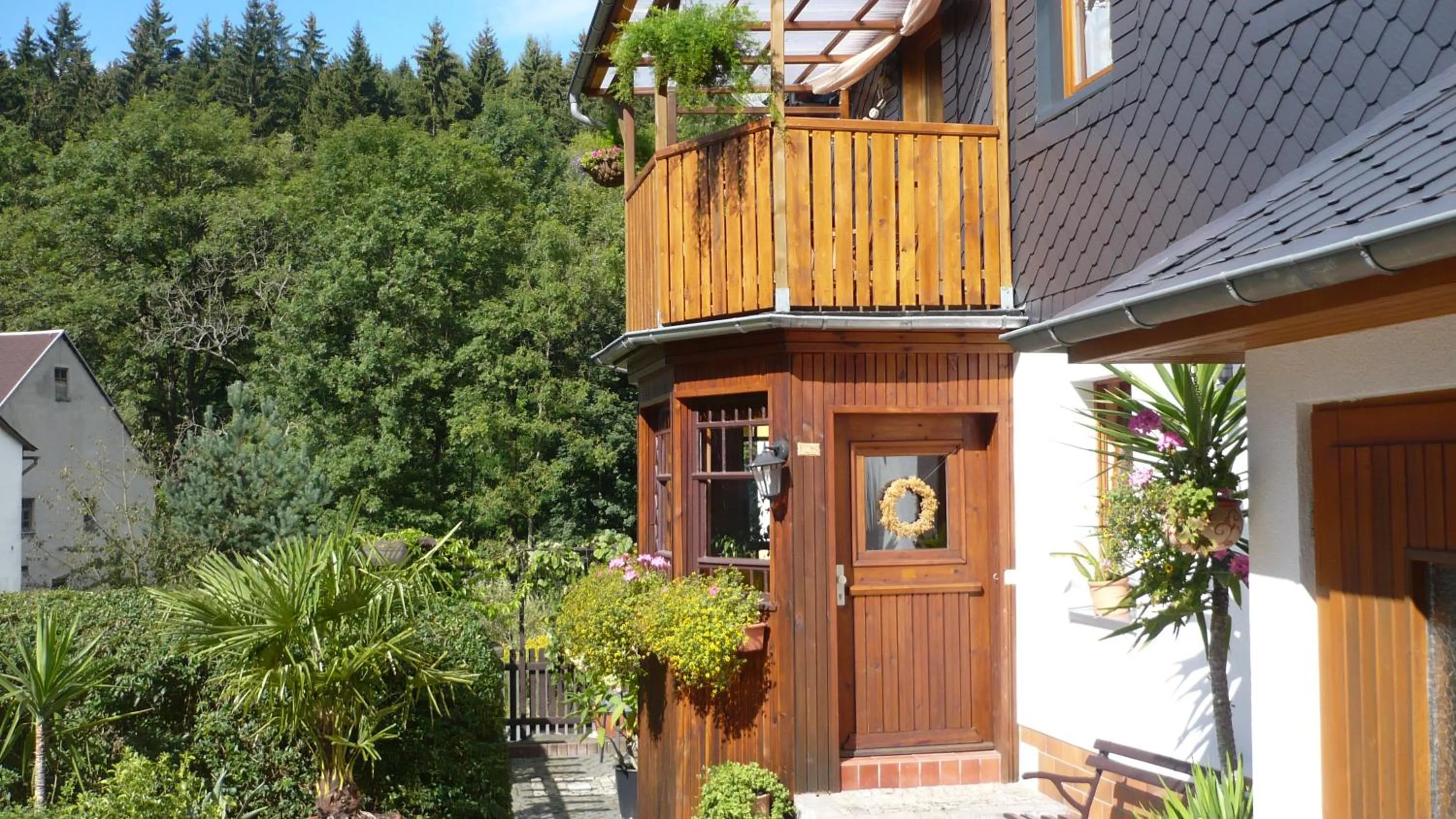 Property building in Hammerfinken-Nest